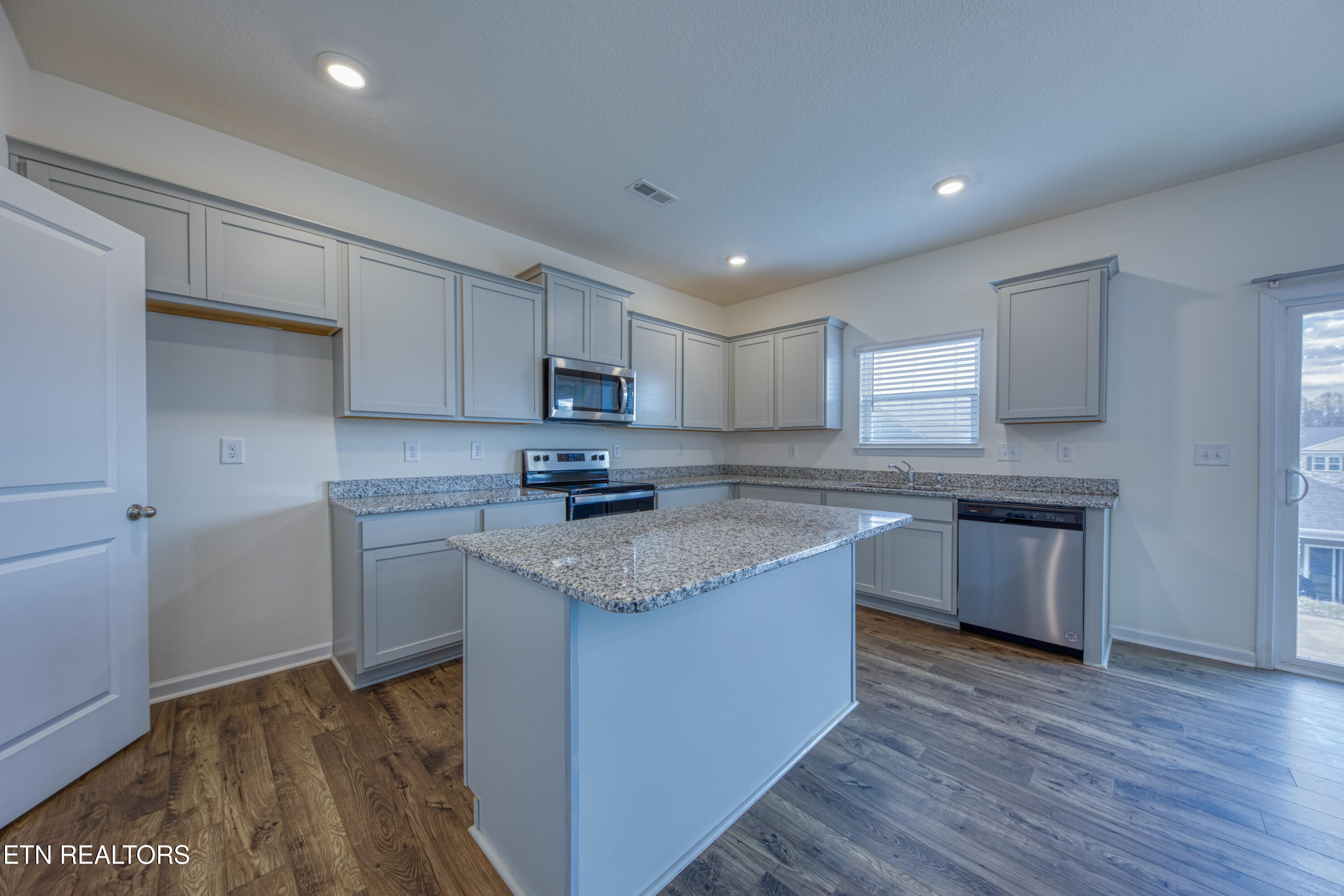 12010 Poppyseed Lane Knoxville TN 37932