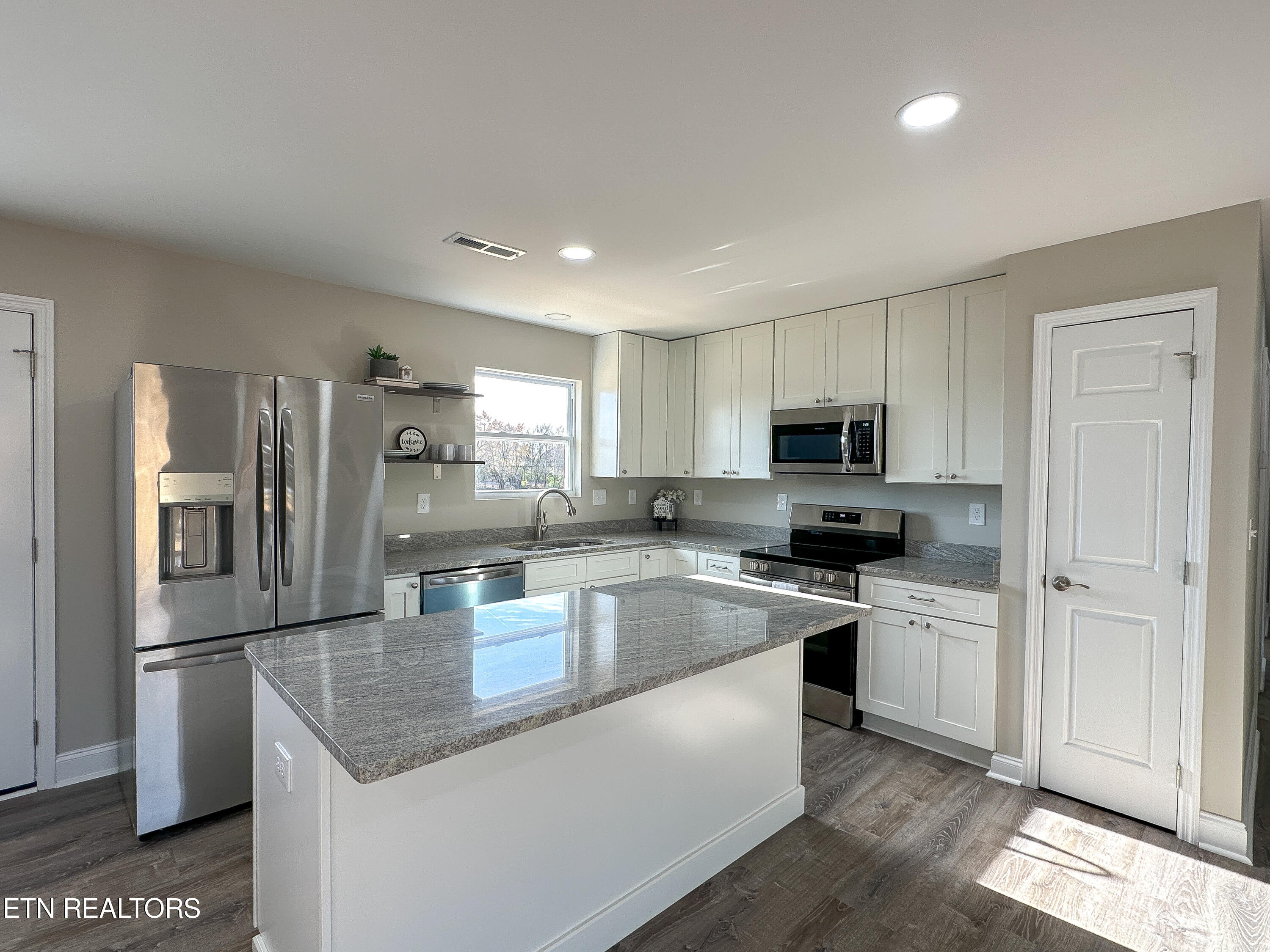6874 Westgate Circle Talbott TN 37877