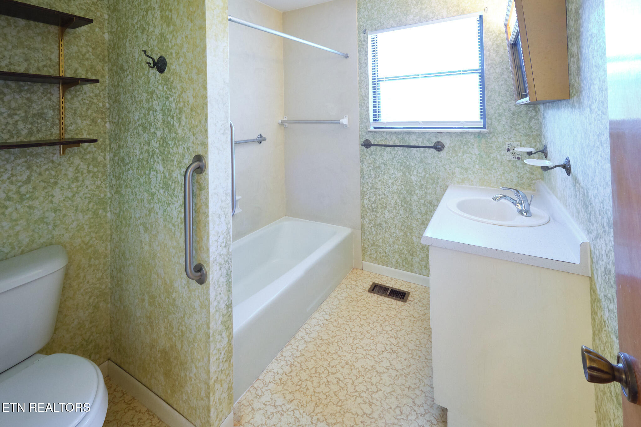1105 Ridge Road Sevierville TN 37862