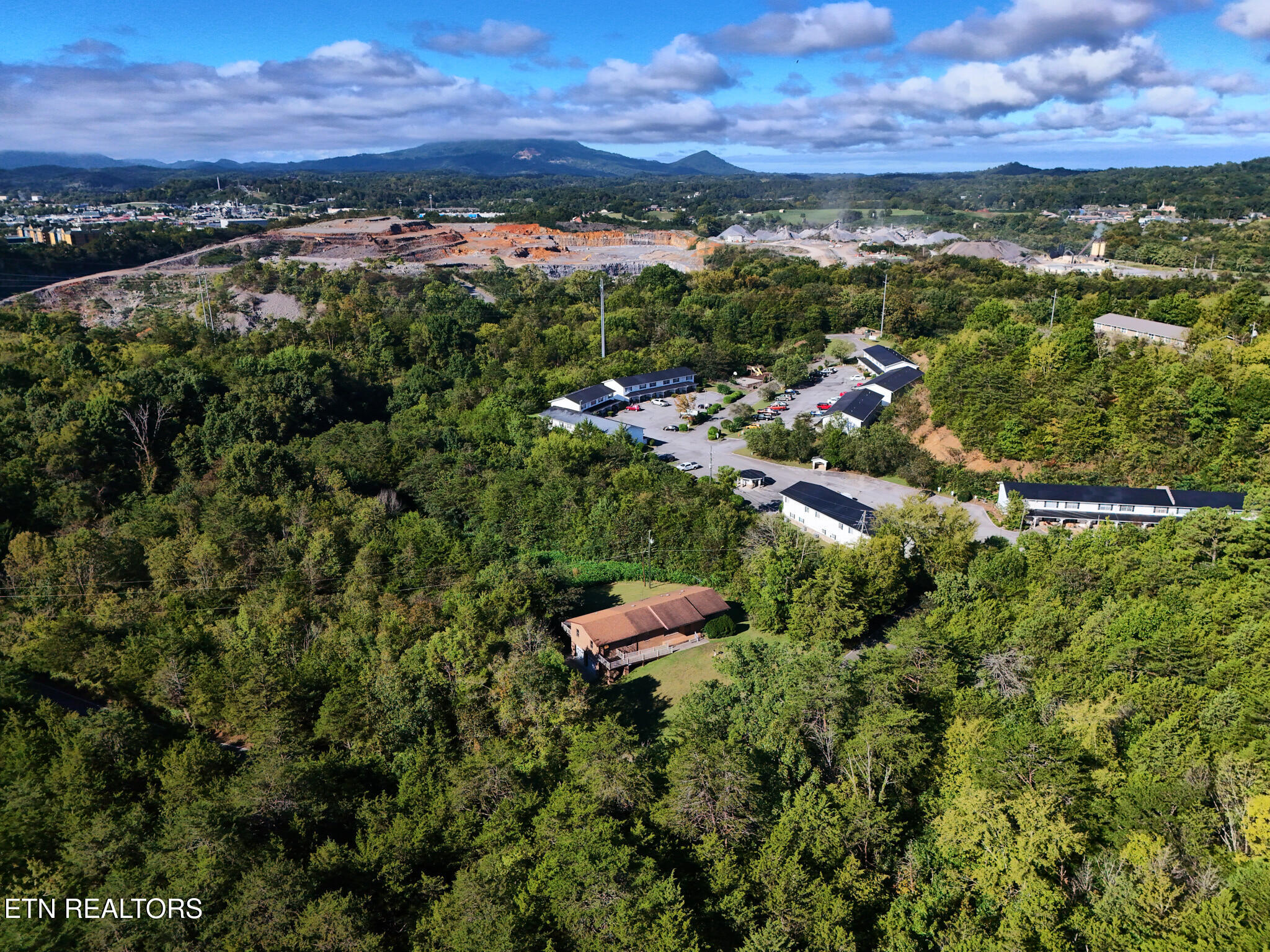 1105 Ridge Road Sevierville TN 37862