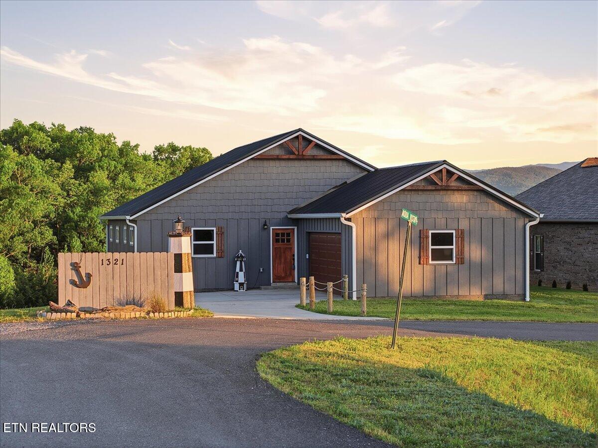 1321 Aqua Vista Way Newport TN 37821