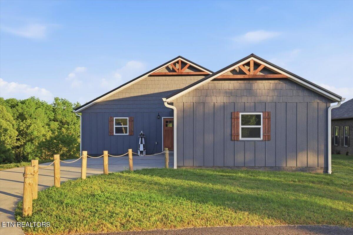 1321 Aqua Vista Way Newport TN 37821