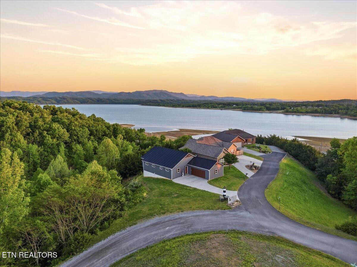 1321 Aqua Vista Way Newport TN 37821