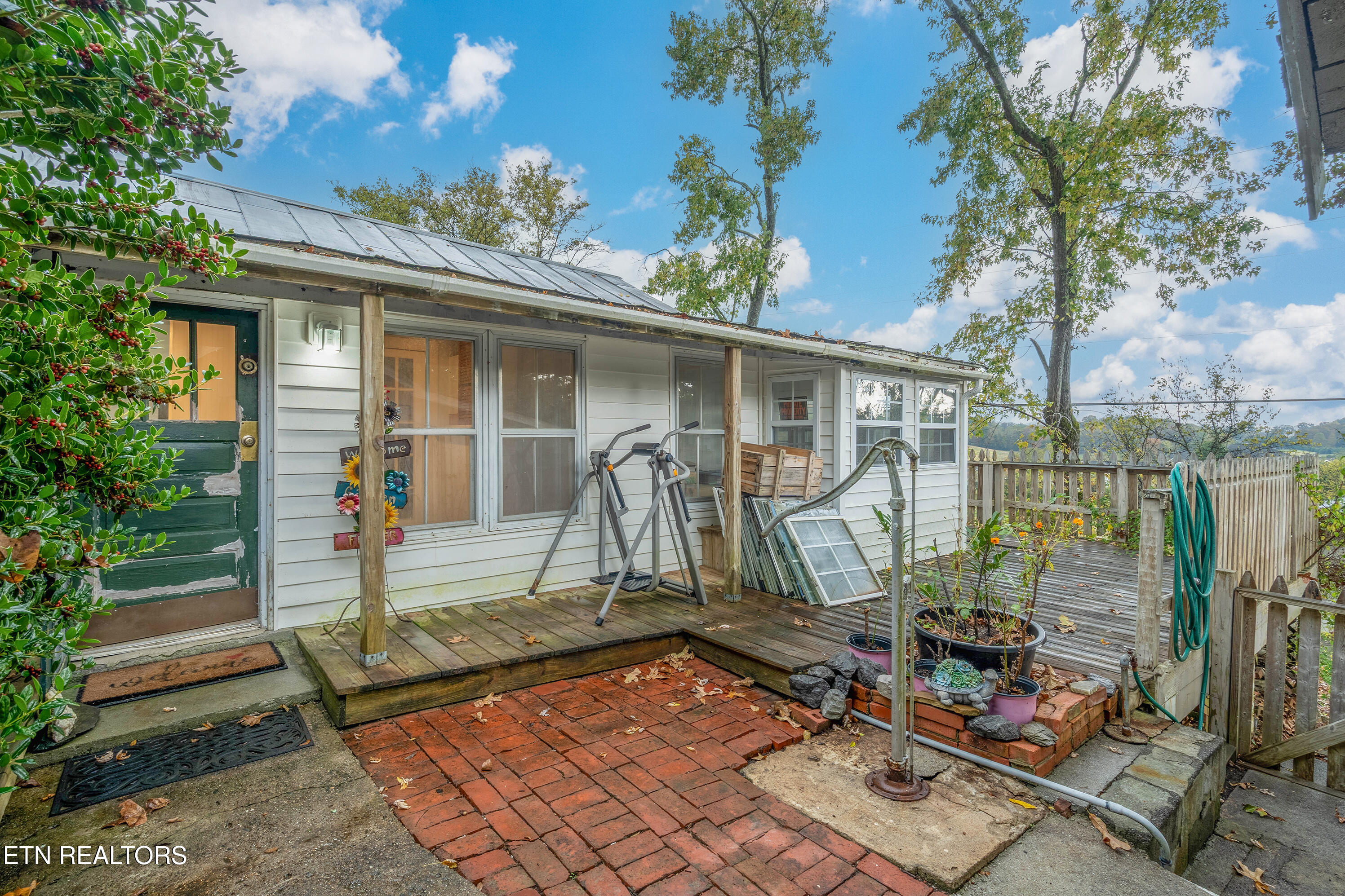 2519 Maples Branch Road Sevierville TN 37876