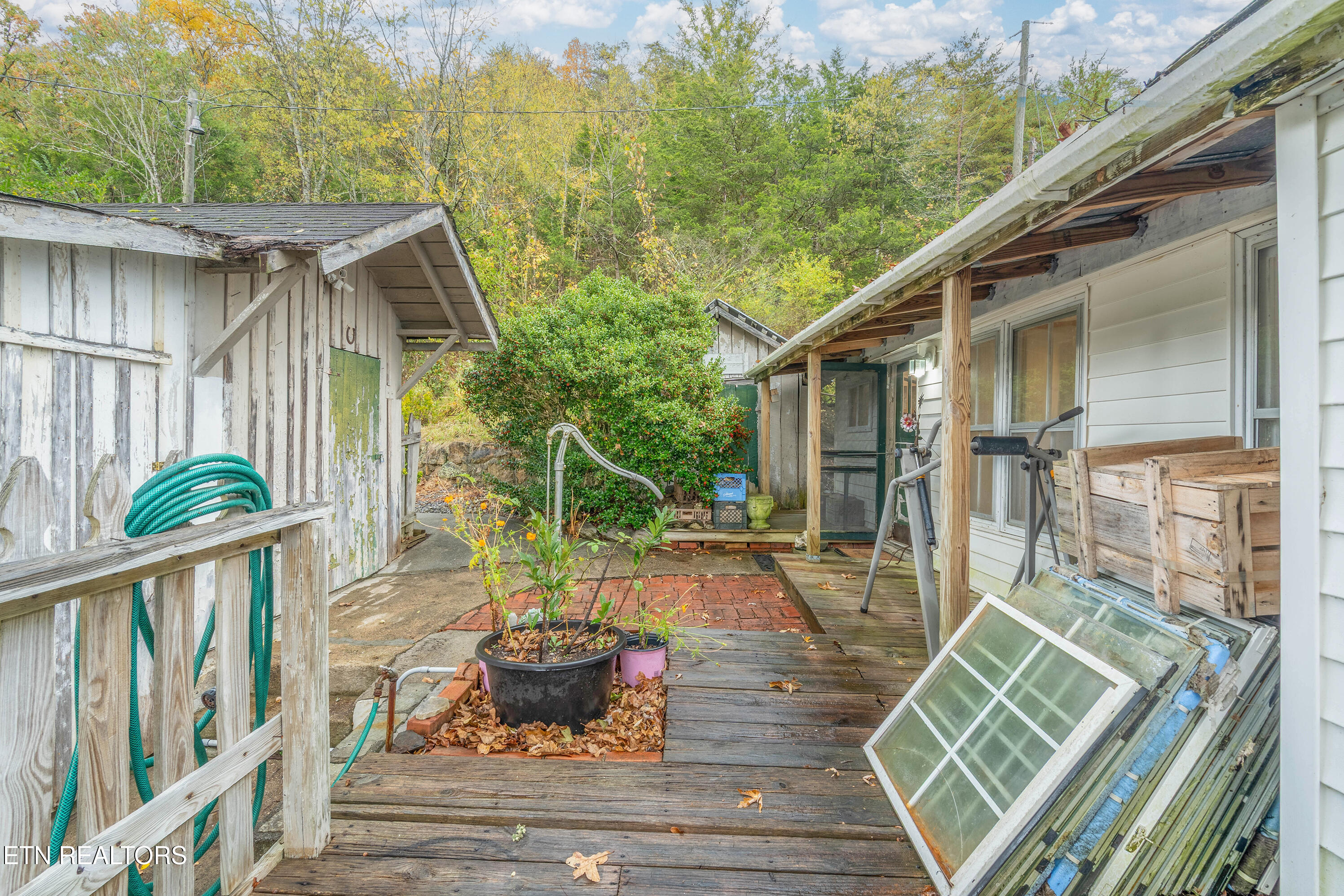 2519 Maples Branch Road Sevierville TN 37876