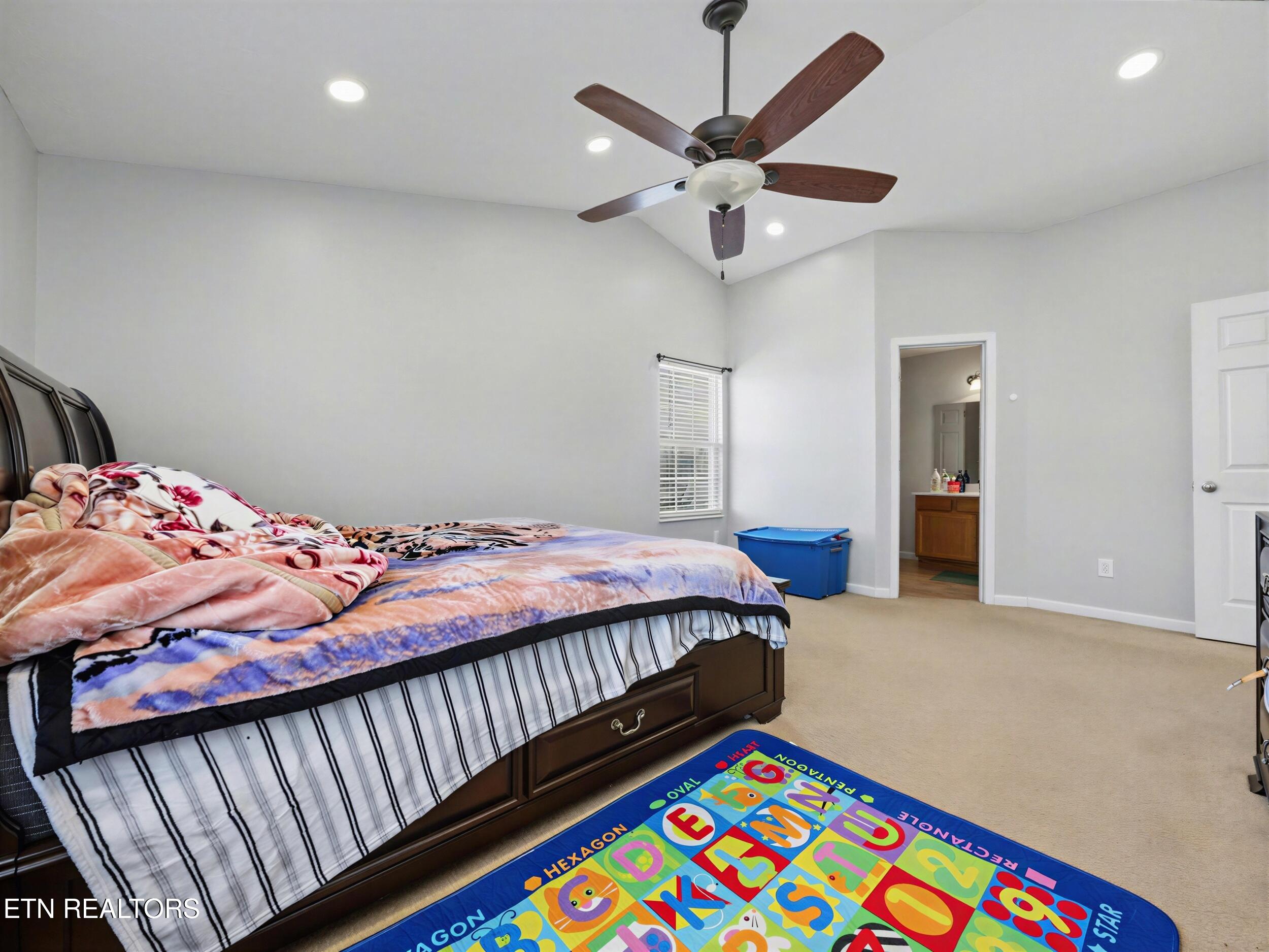 2948 Titanium Lane Knoxville TN 37918