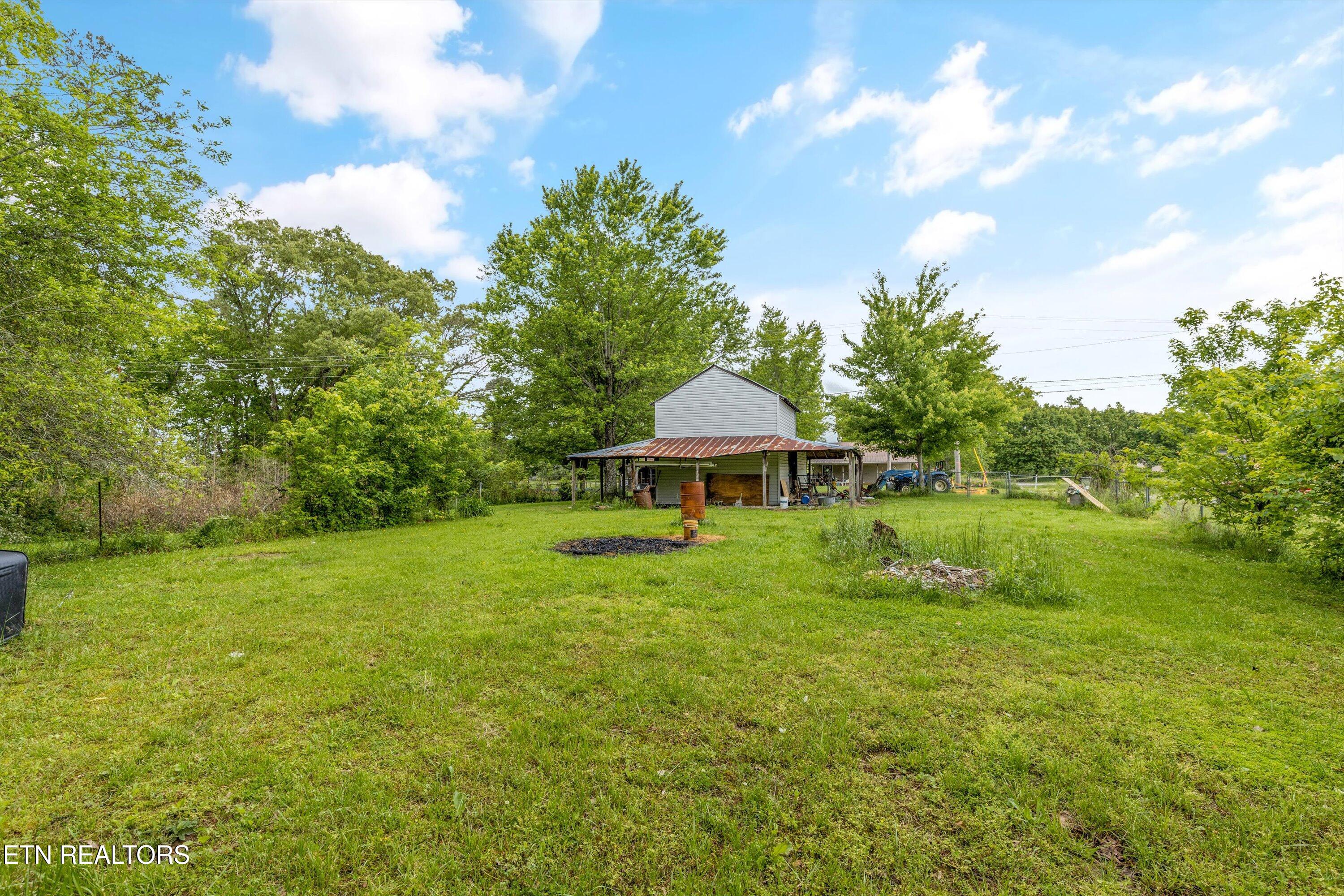 9438 Morgan County Highway Sunbright TN 37872