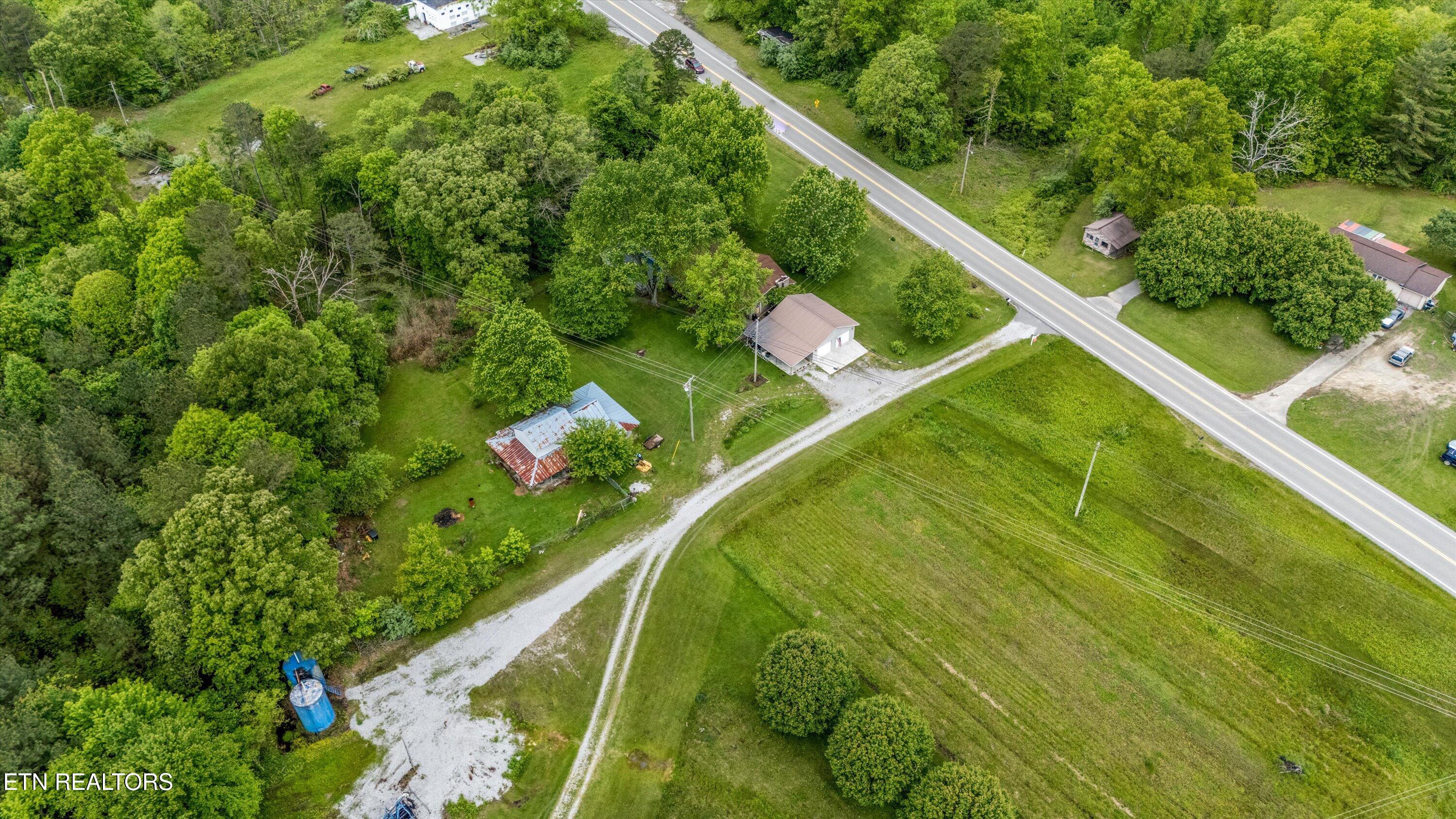 9438 Morgan County Highway Sunbright TN 37872