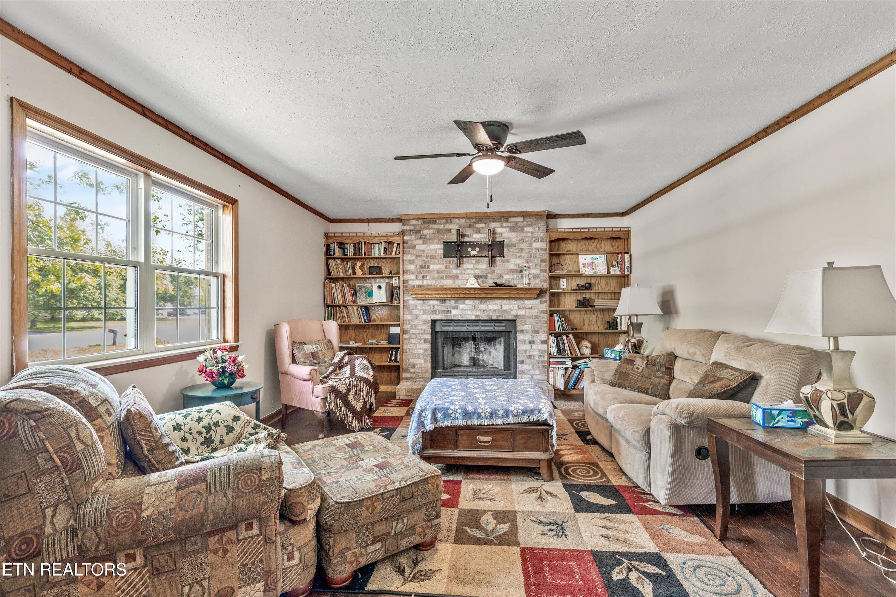 9438 Morgan County Highway Sunbright TN 37872