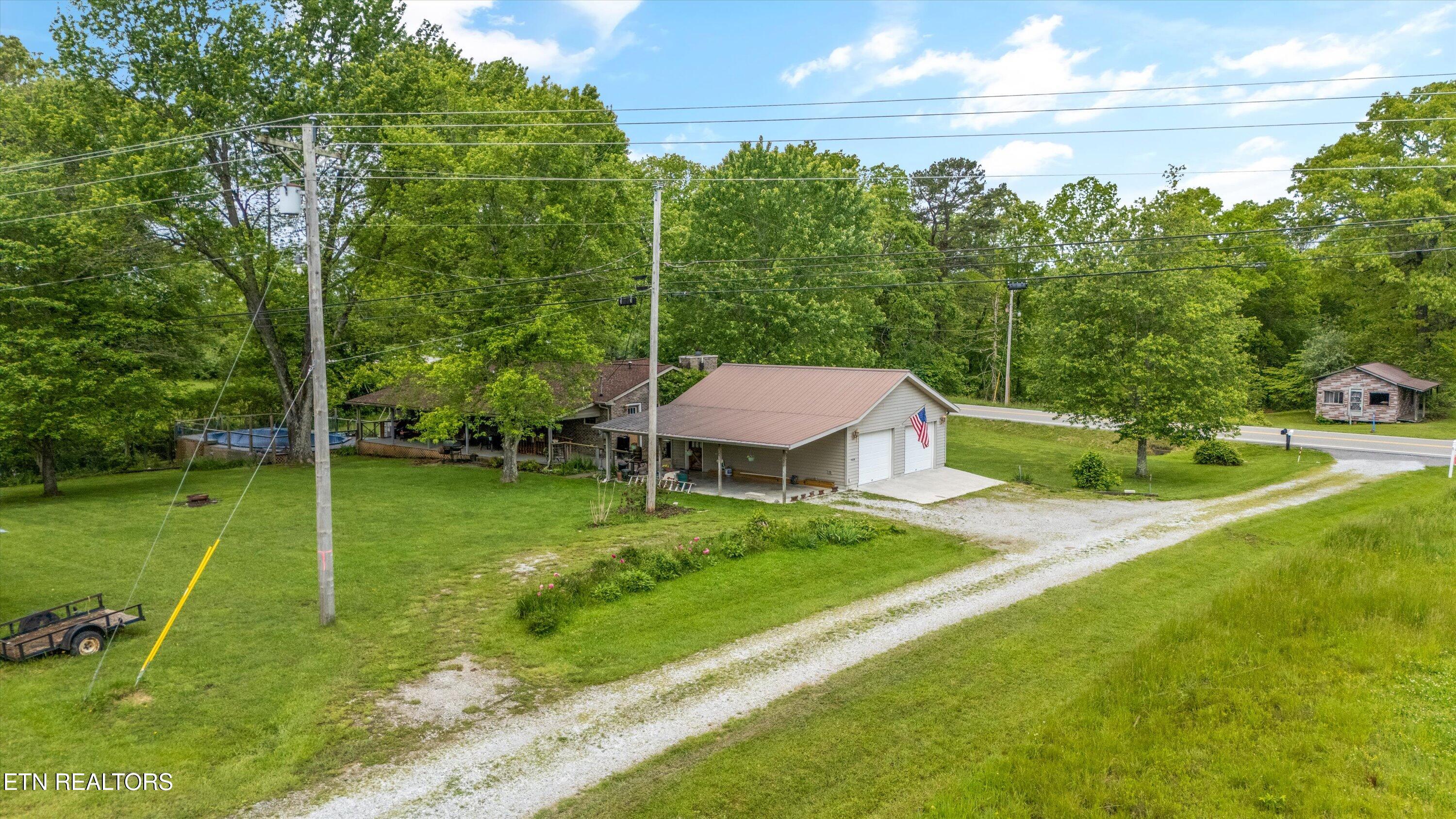 9438 Morgan County Highway Sunbright TN 37872