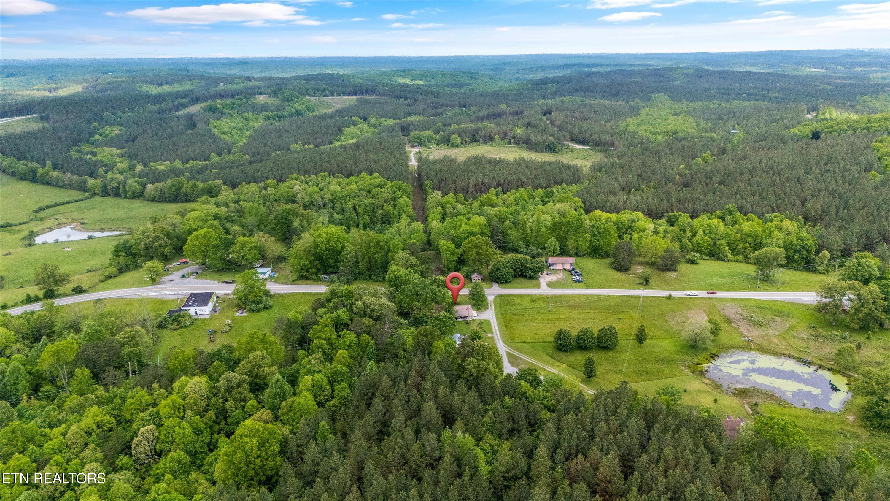 9438 Morgan County Highway Sunbright TN 37872