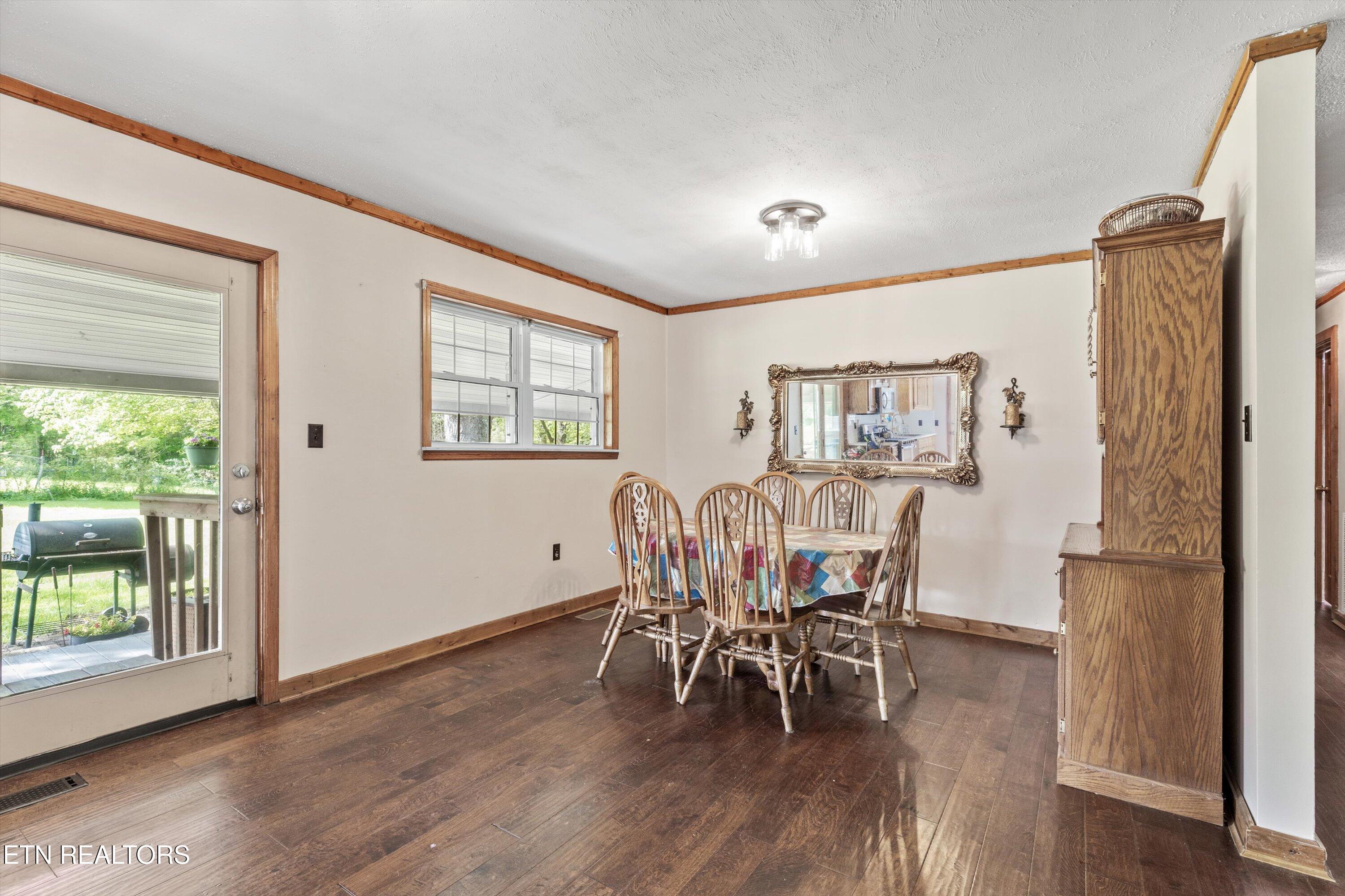 9438 Morgan County Highway Sunbright TN 37872