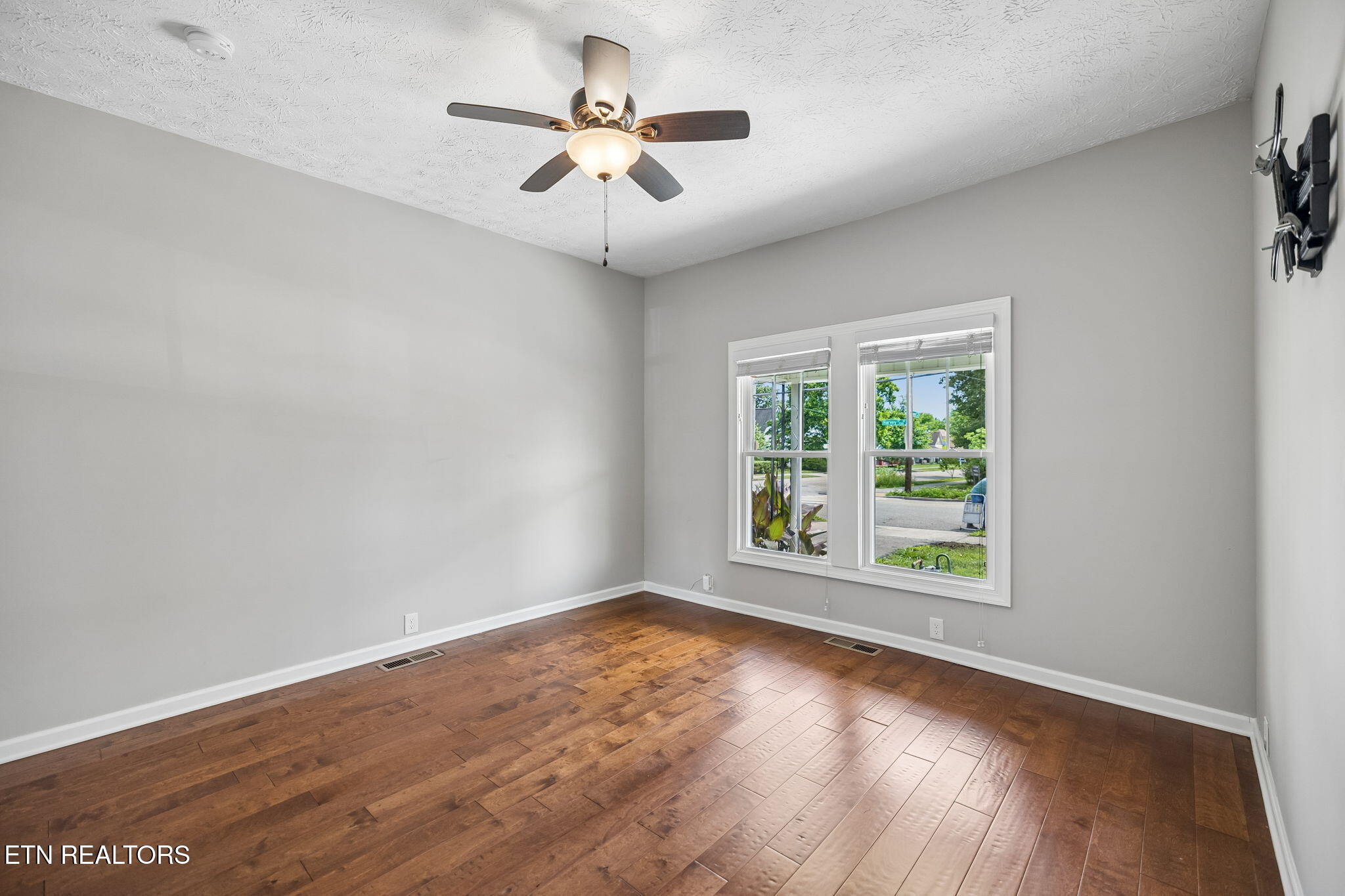 2502 Harvey Street Knoxville TN 37917