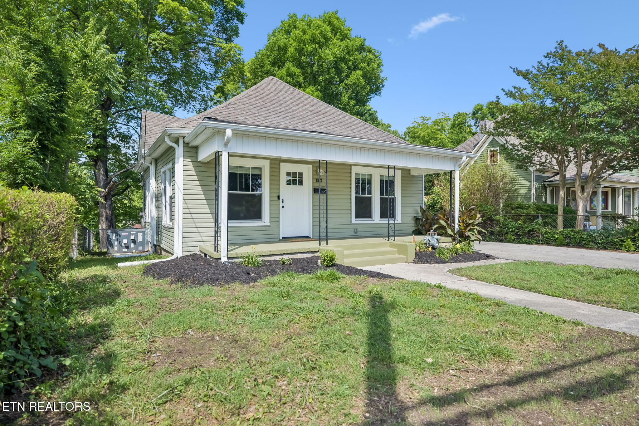 2502 Harvey Street Knoxville TN 37917