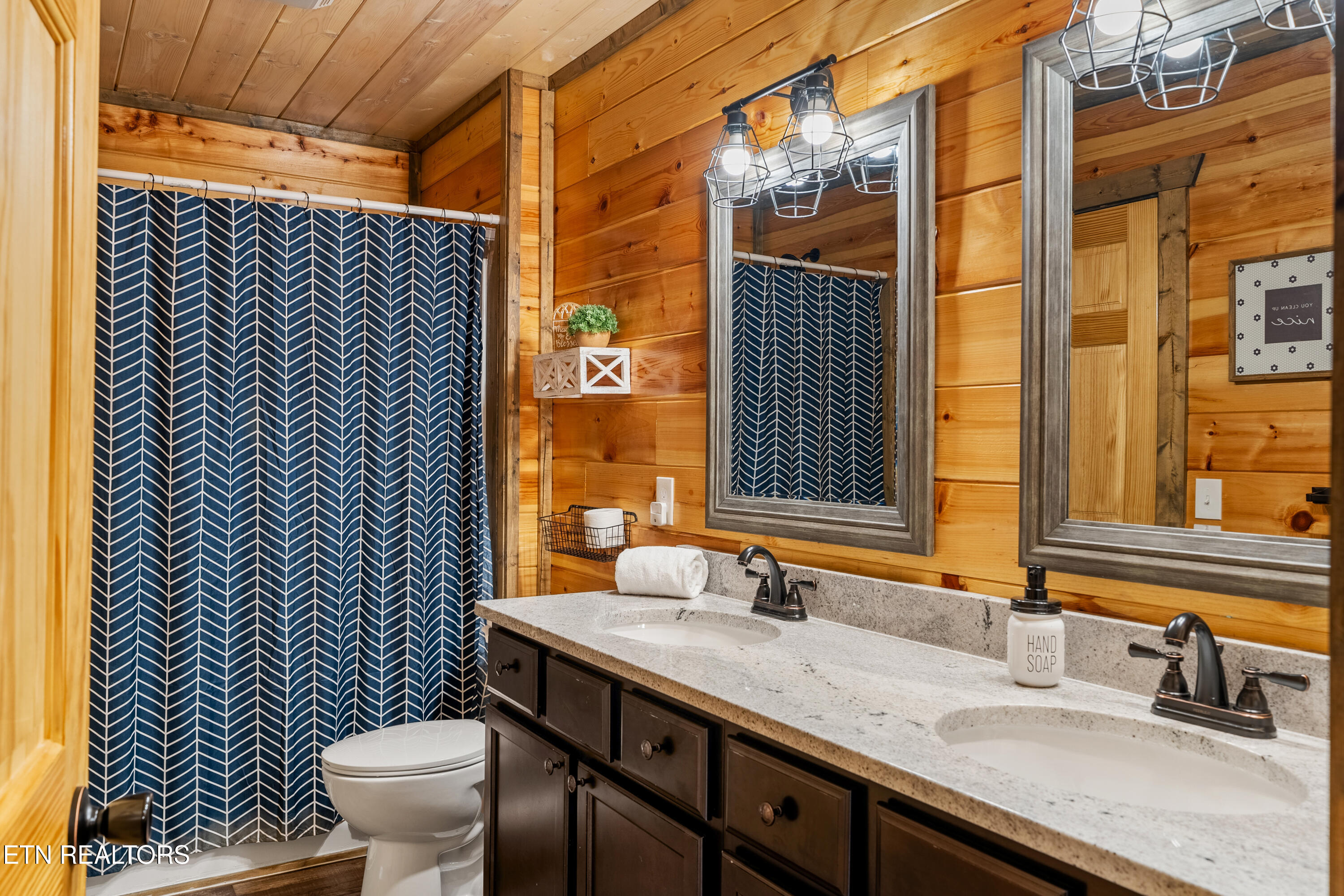 1654 Veterans Boulevard Sevierville TN 37862