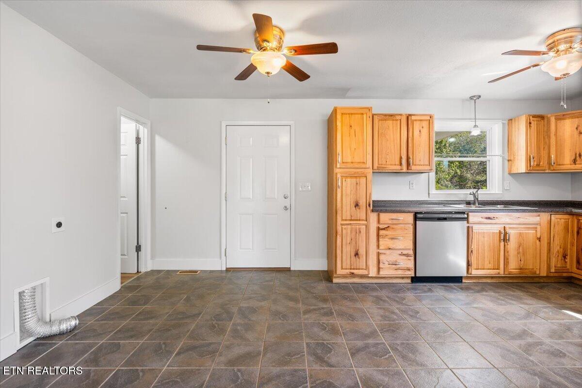 234 College Park Road Lafollette TN 37766