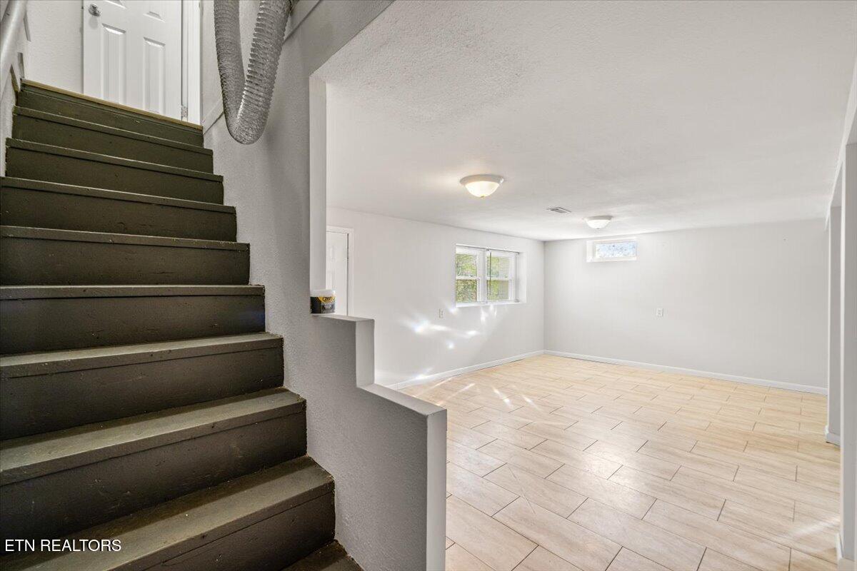 234 College Park Road Lafollette TN 37766