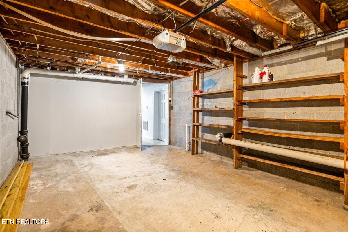 234 College Park Road Lafollette TN 37766