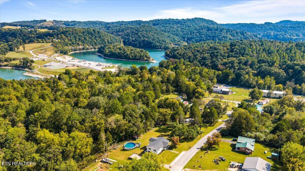234 College Park Road Lafollette TN 37766