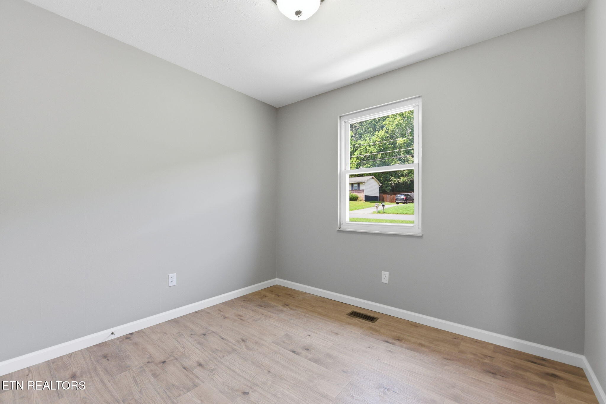6616 Greenview Drive Knoxville TN 37918