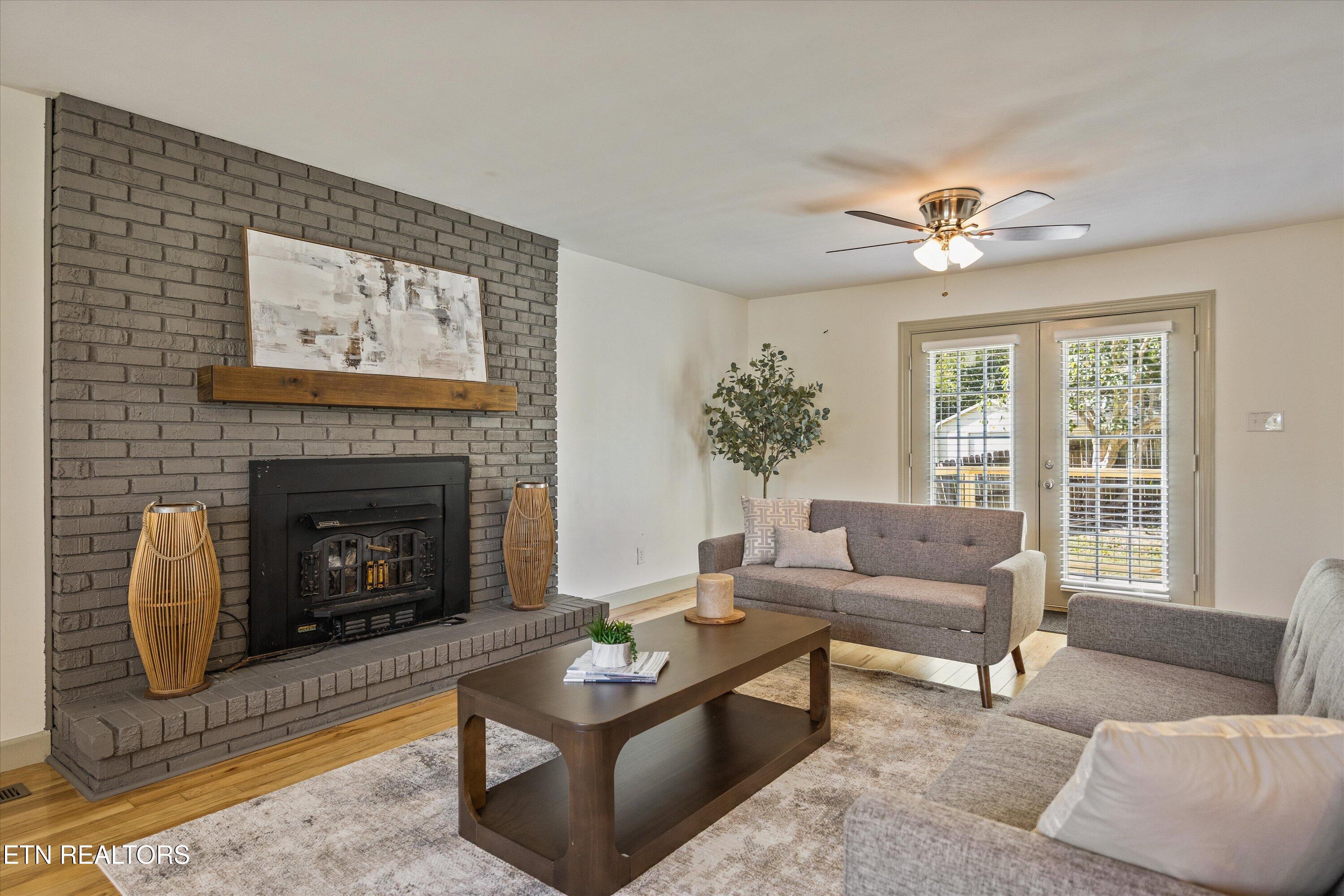 209 S Laurel Circle Knoxville TN 37912