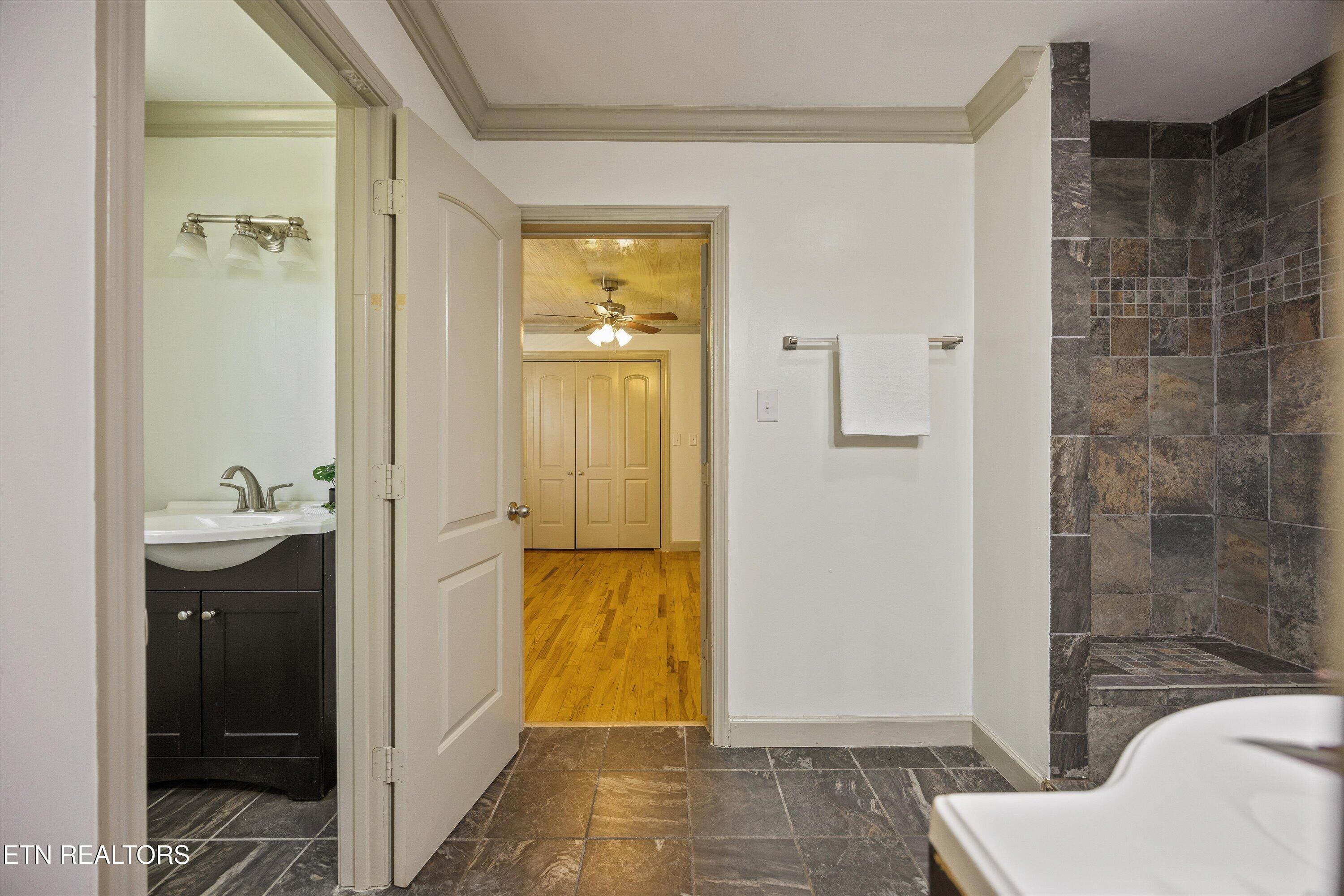 209 S Laurel Circle Knoxville TN 37912