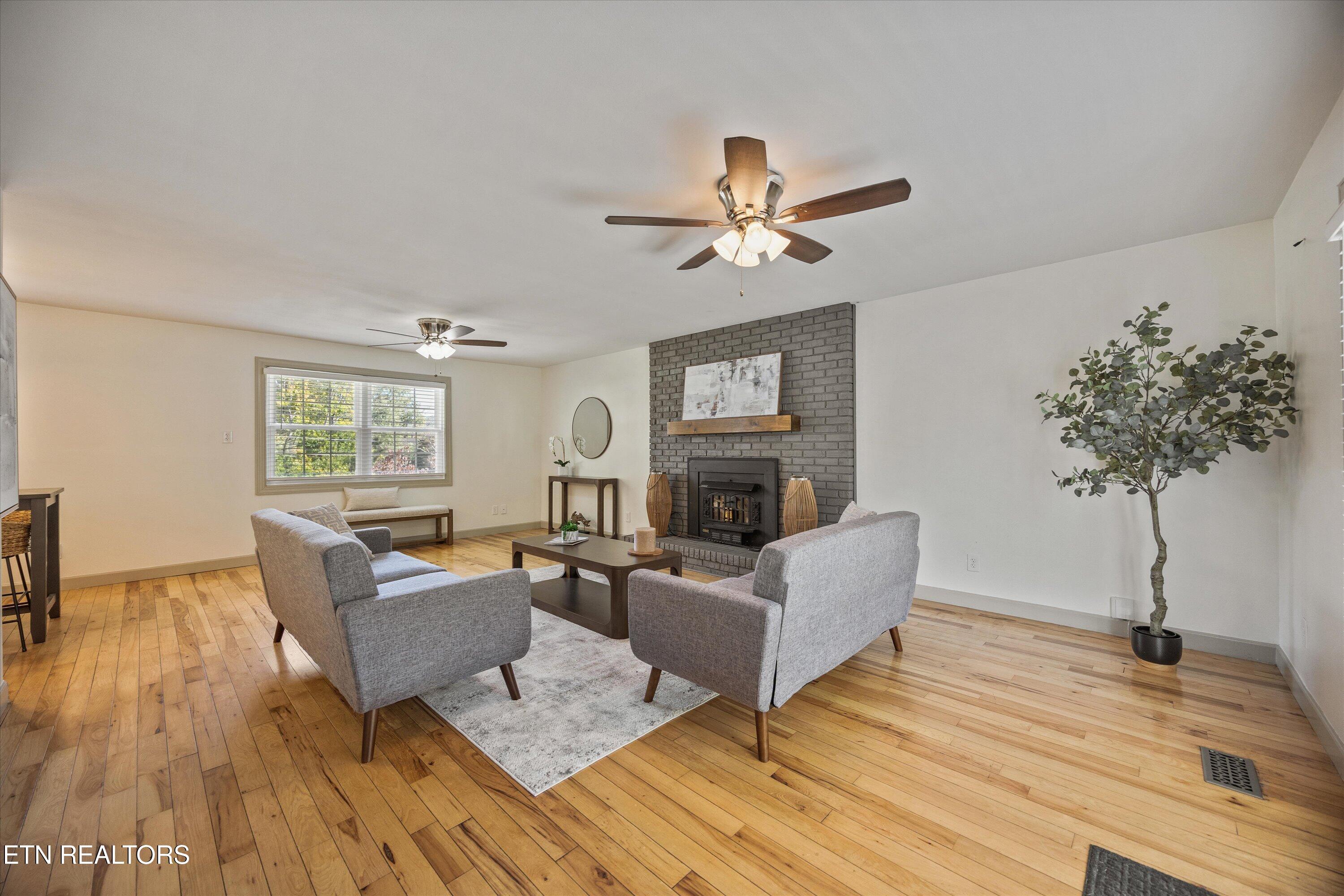 209 S Laurel Circle Knoxville TN 37912