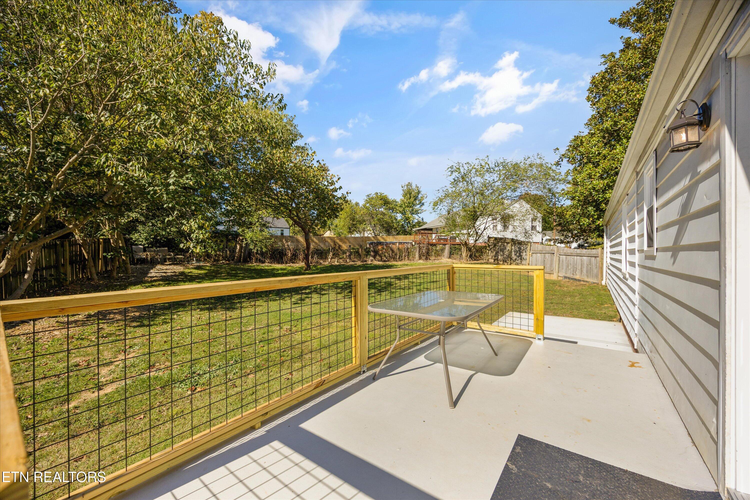 209 S Laurel Circle Knoxville TN 37912