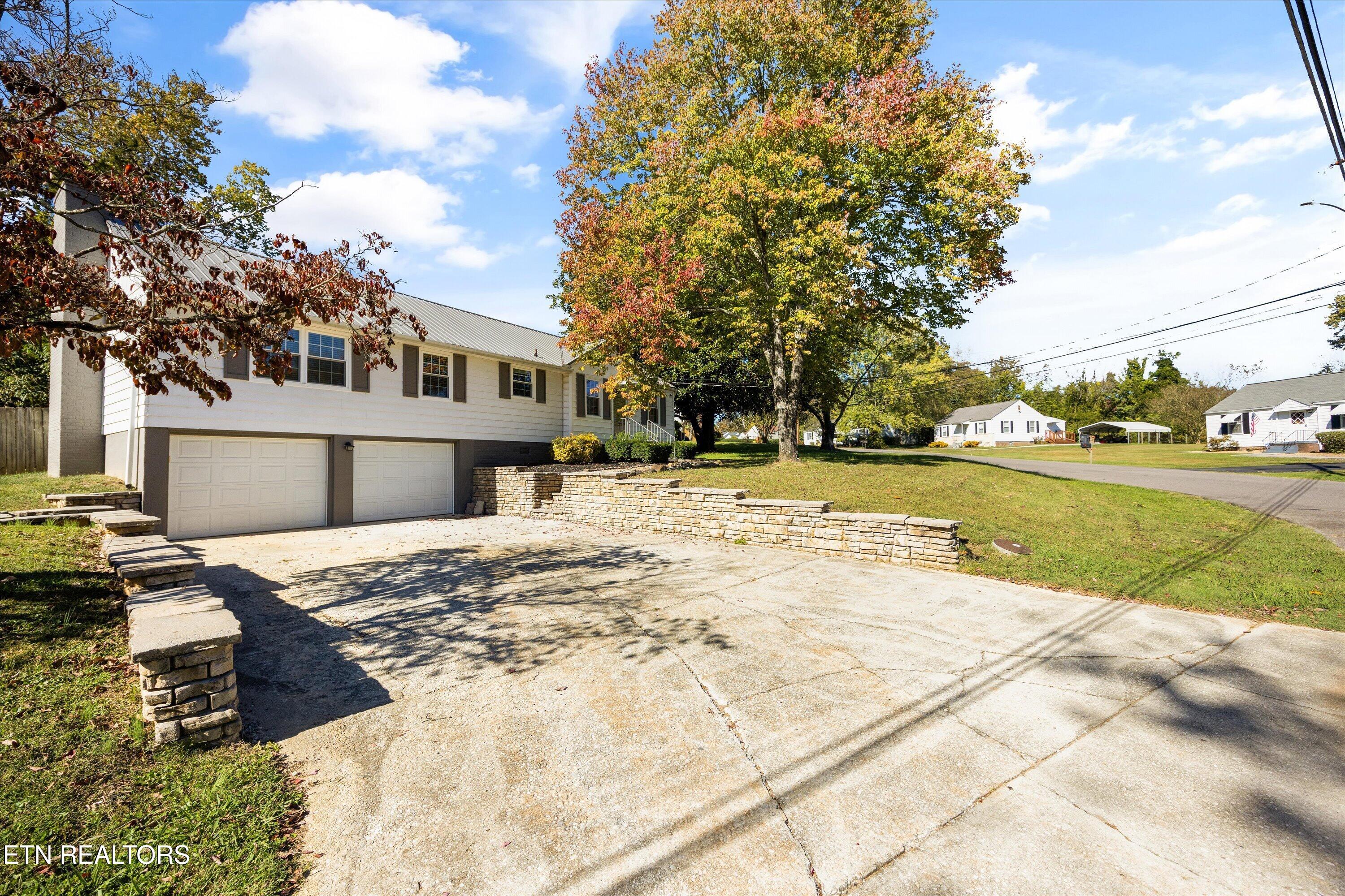 209 S Laurel Circle Knoxville TN 37912