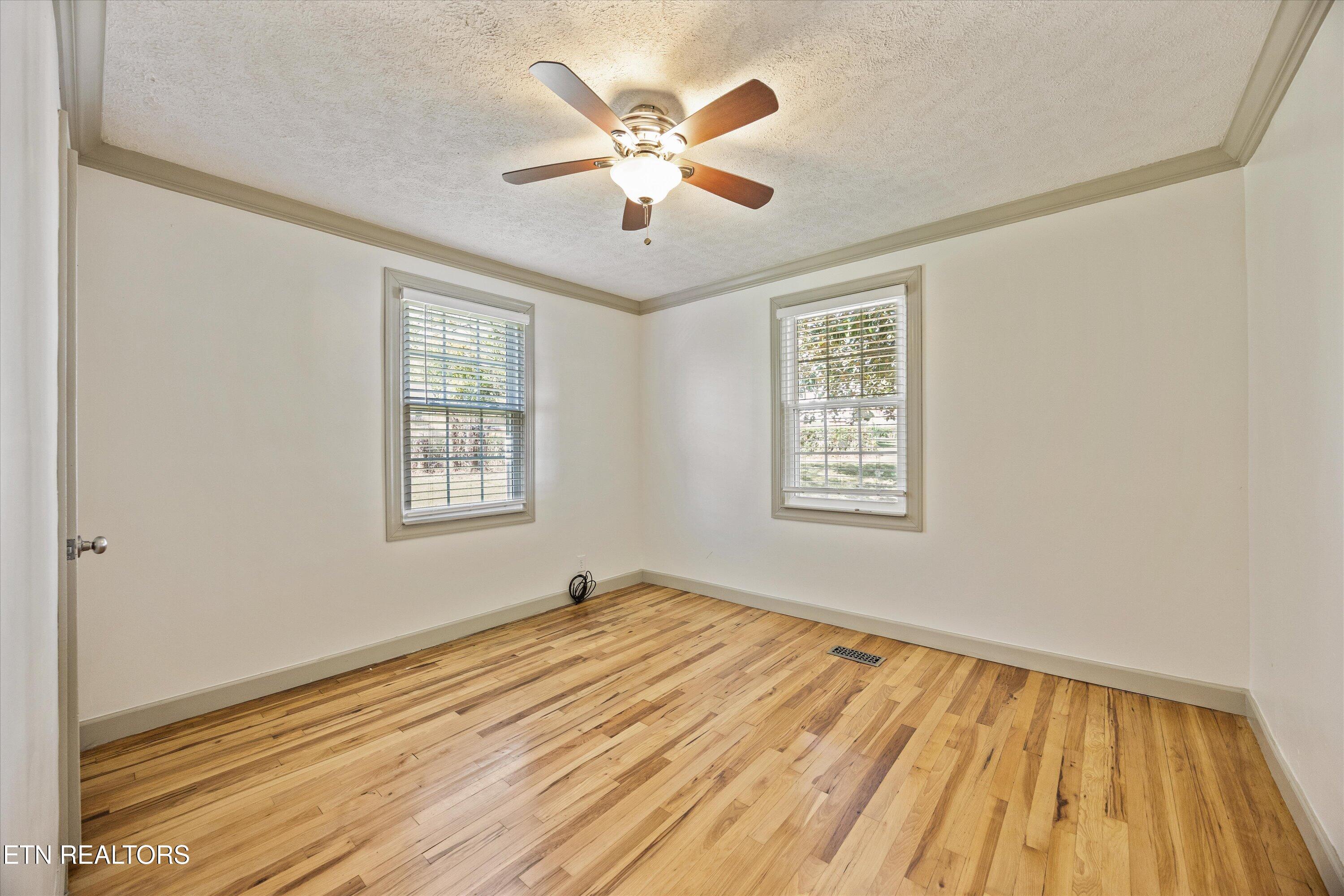 209 S Laurel Circle Knoxville TN 37912
