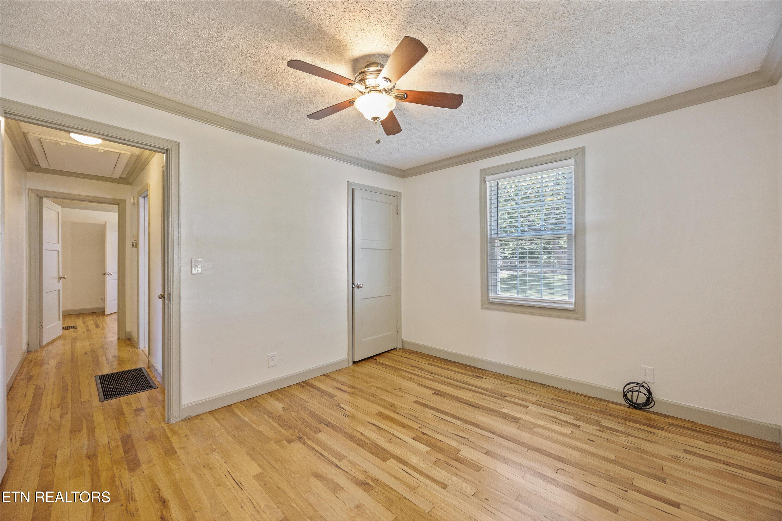 209 S Laurel Circle Knoxville TN 37912