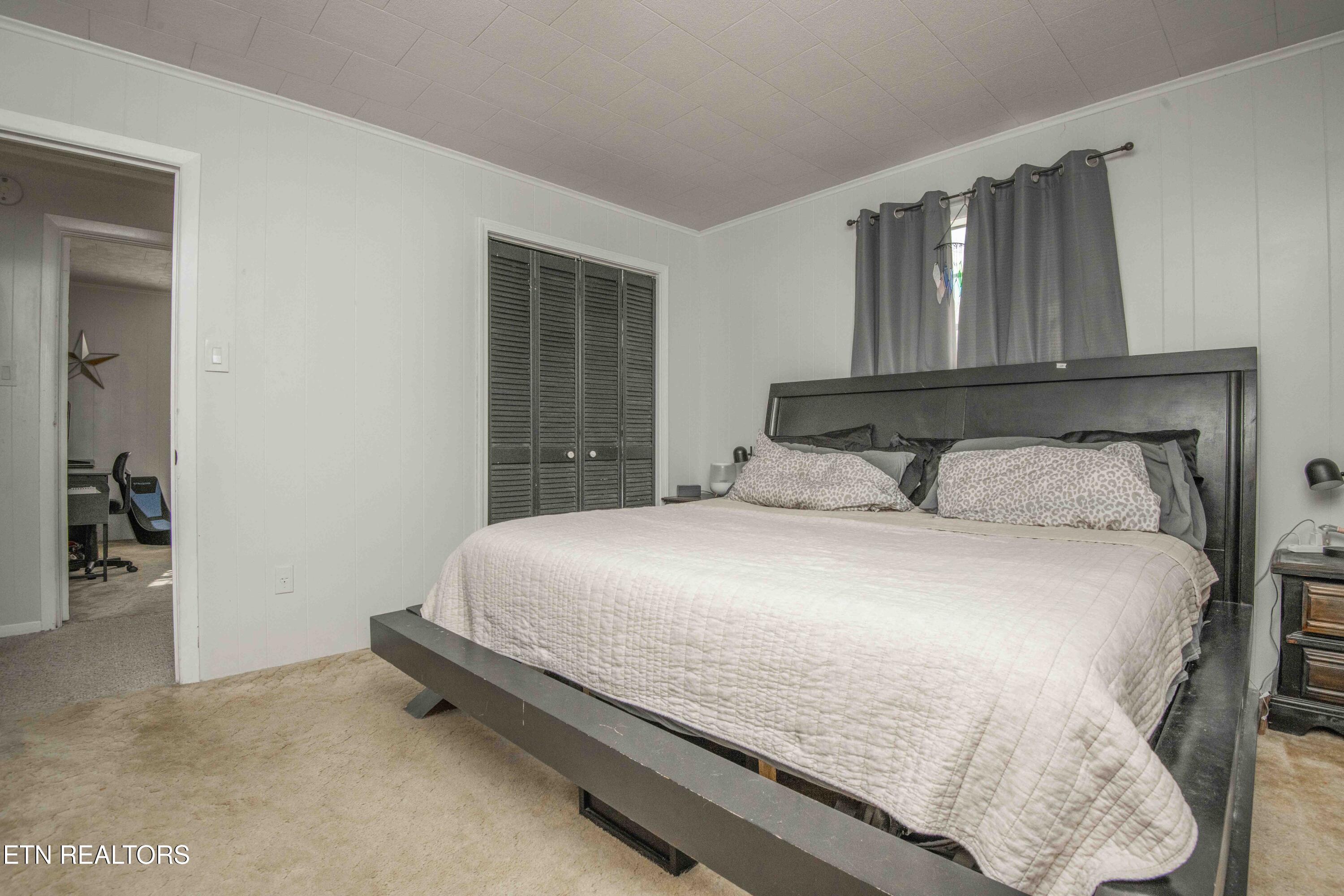 624 Baumgartner Road Harriman TN 37748