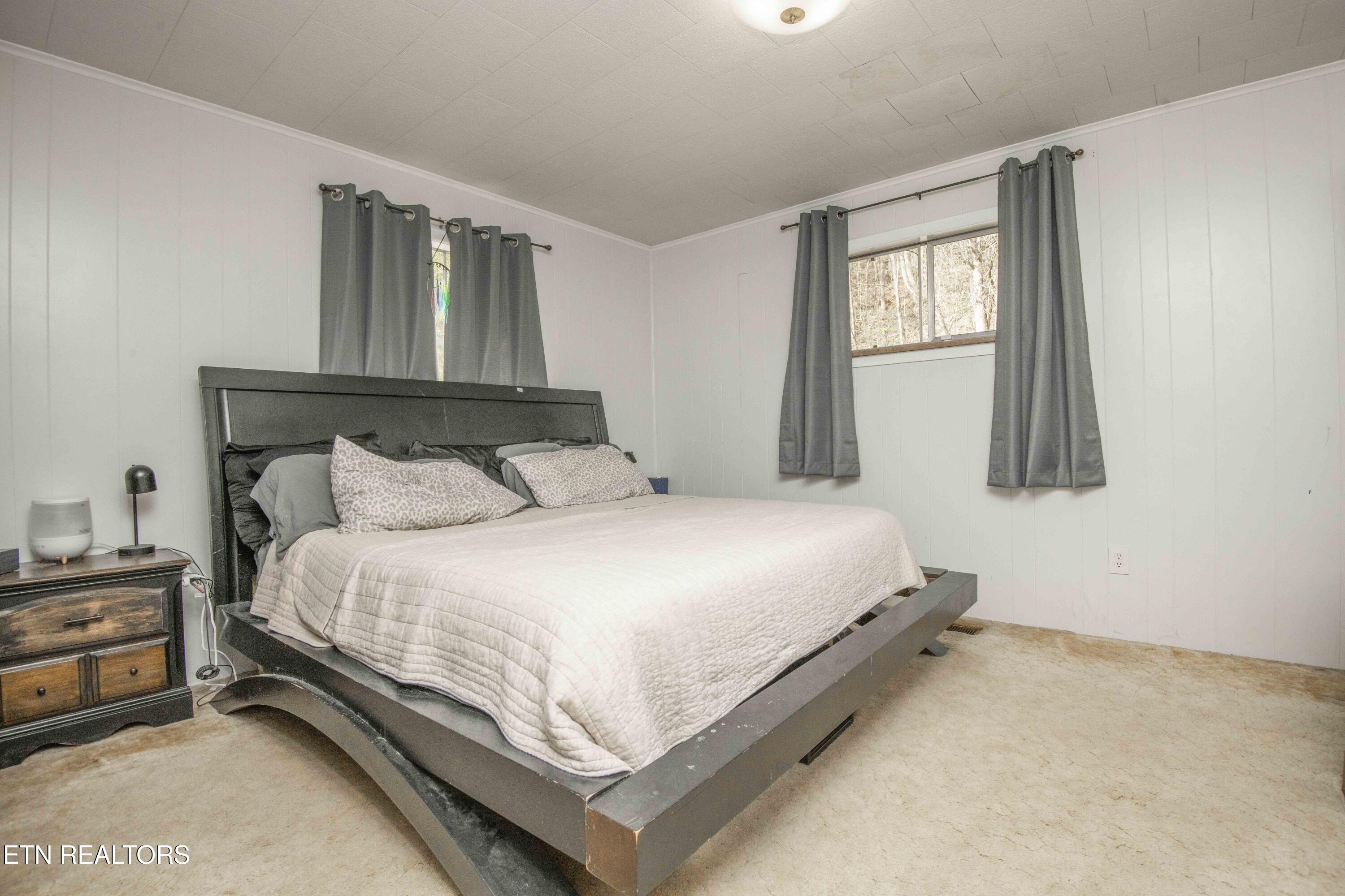 624 Baumgartner Road Harriman TN 37748