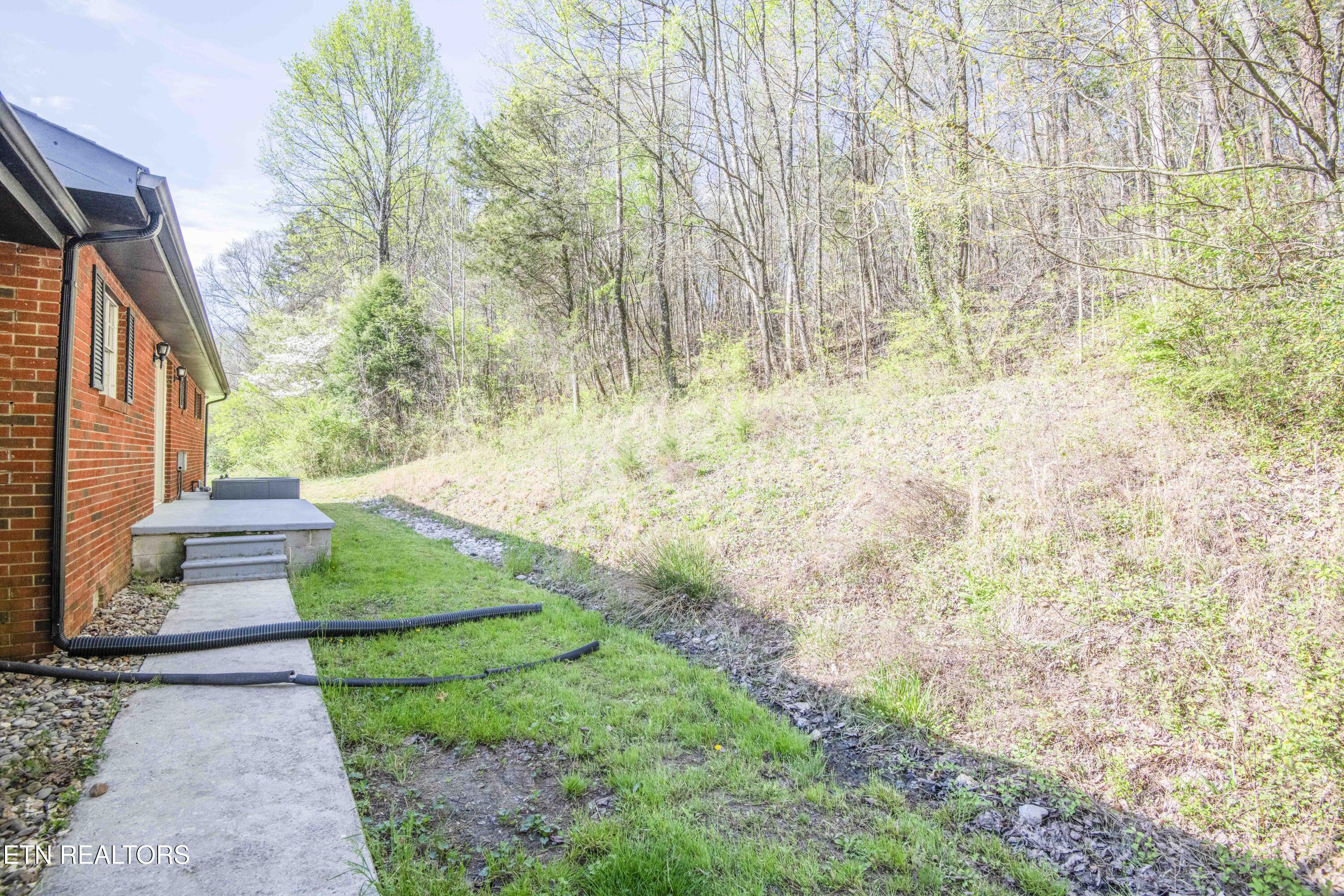 624 Baumgartner Road Harriman TN 37748