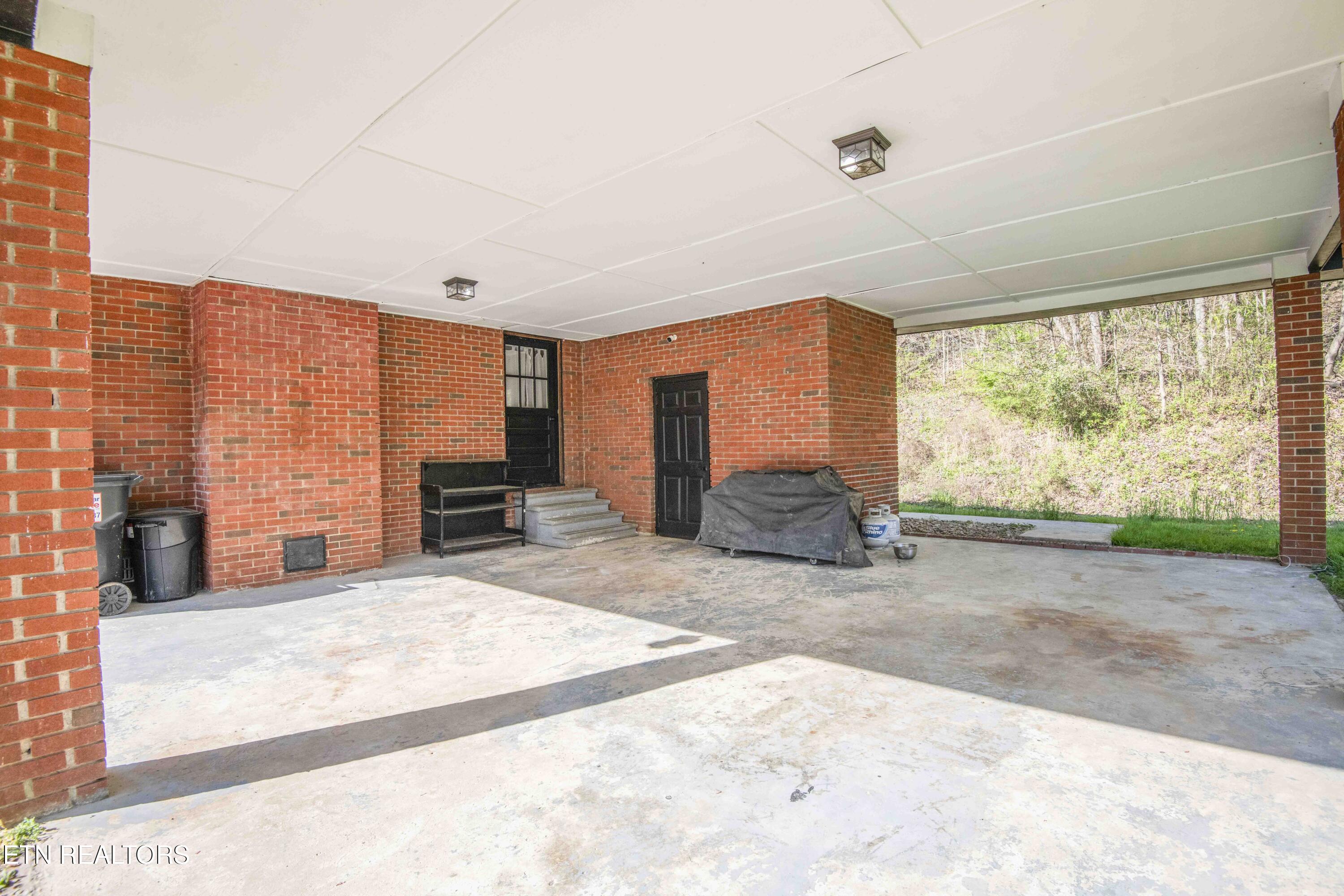 624 Baumgartner Road Harriman TN 37748