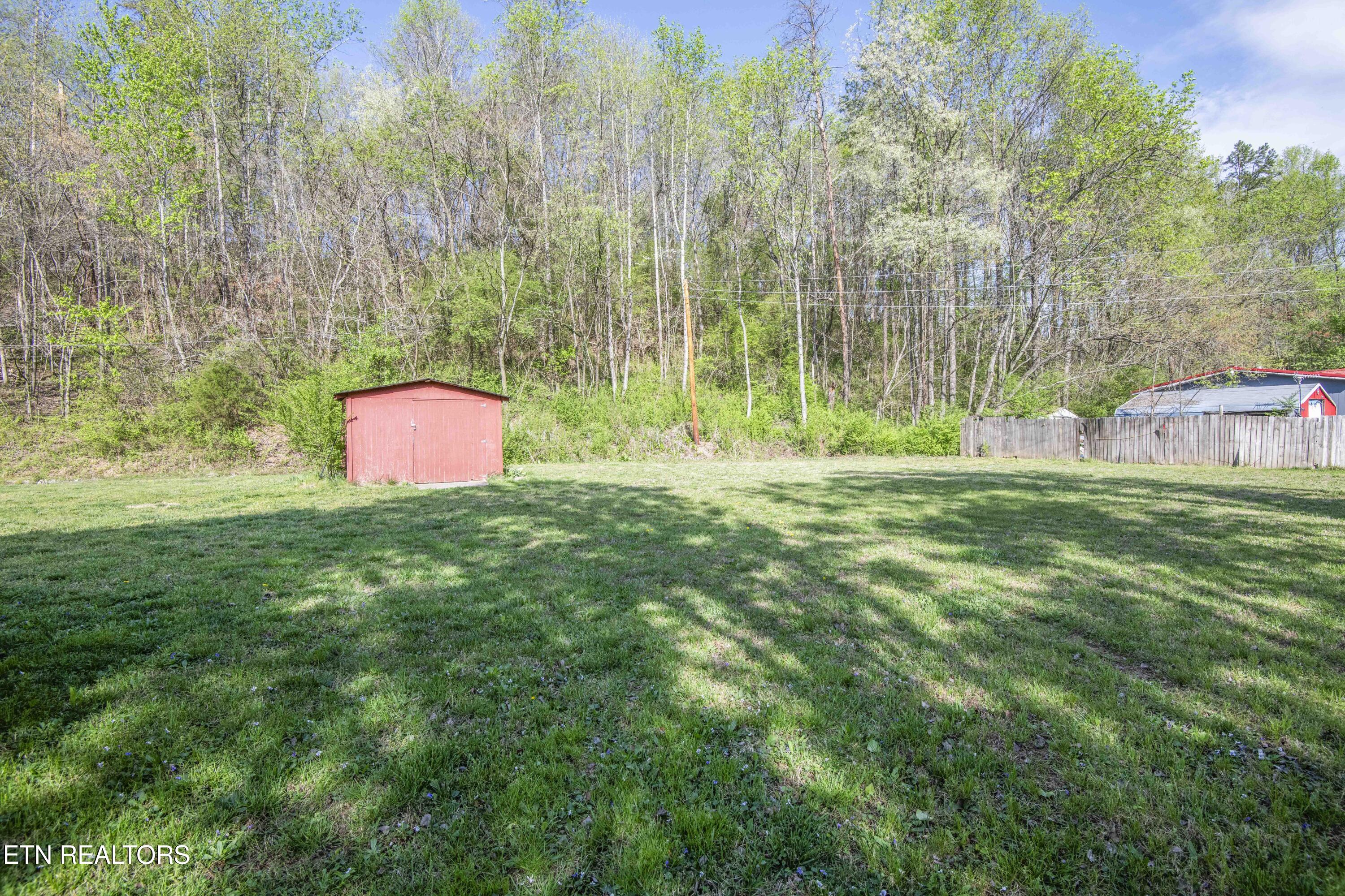 624 Baumgartner Road Harriman TN 37748