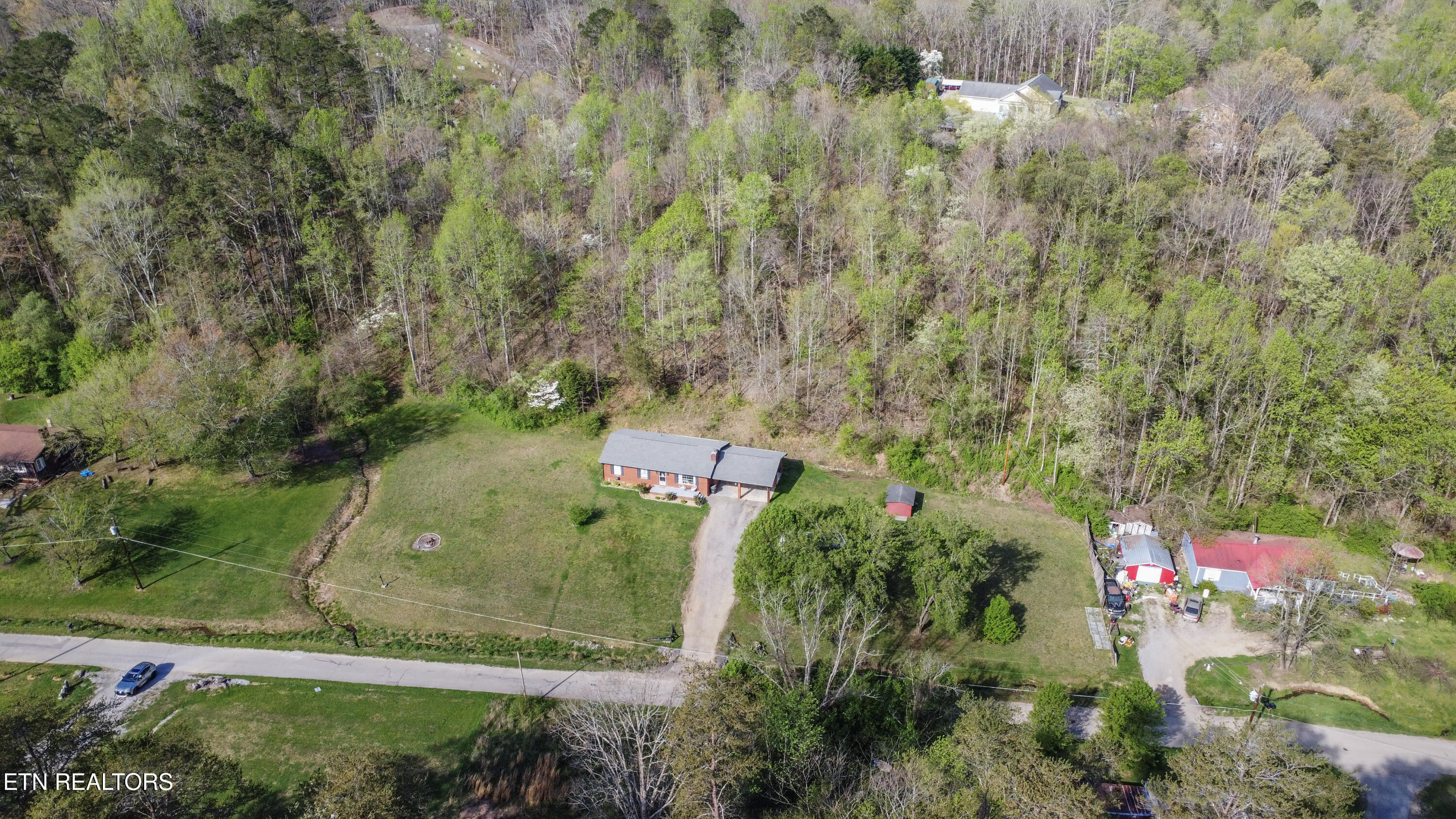 624 Baumgartner Road Harriman TN 37748