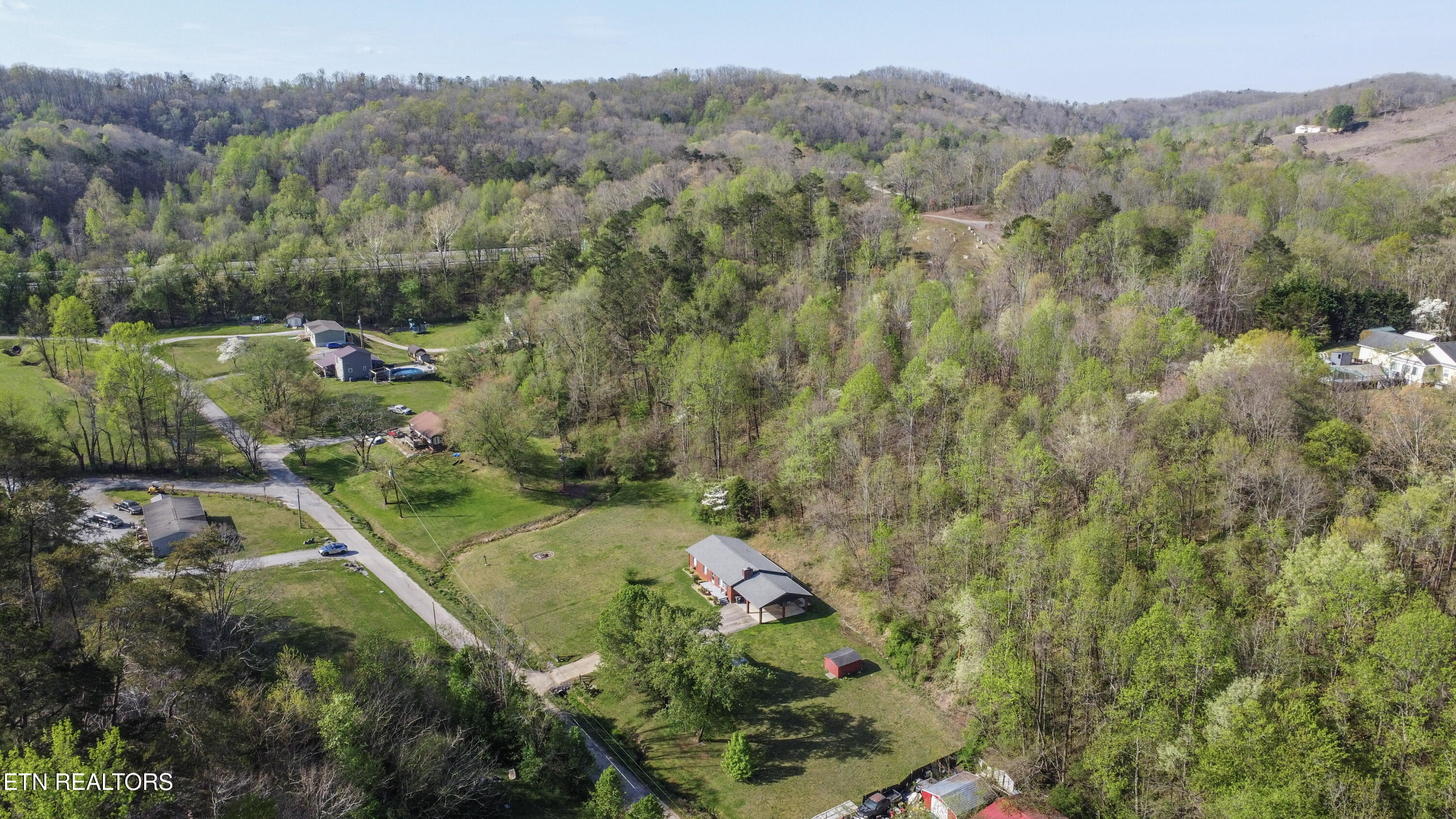 624 Baumgartner Road Harriman TN 37748
