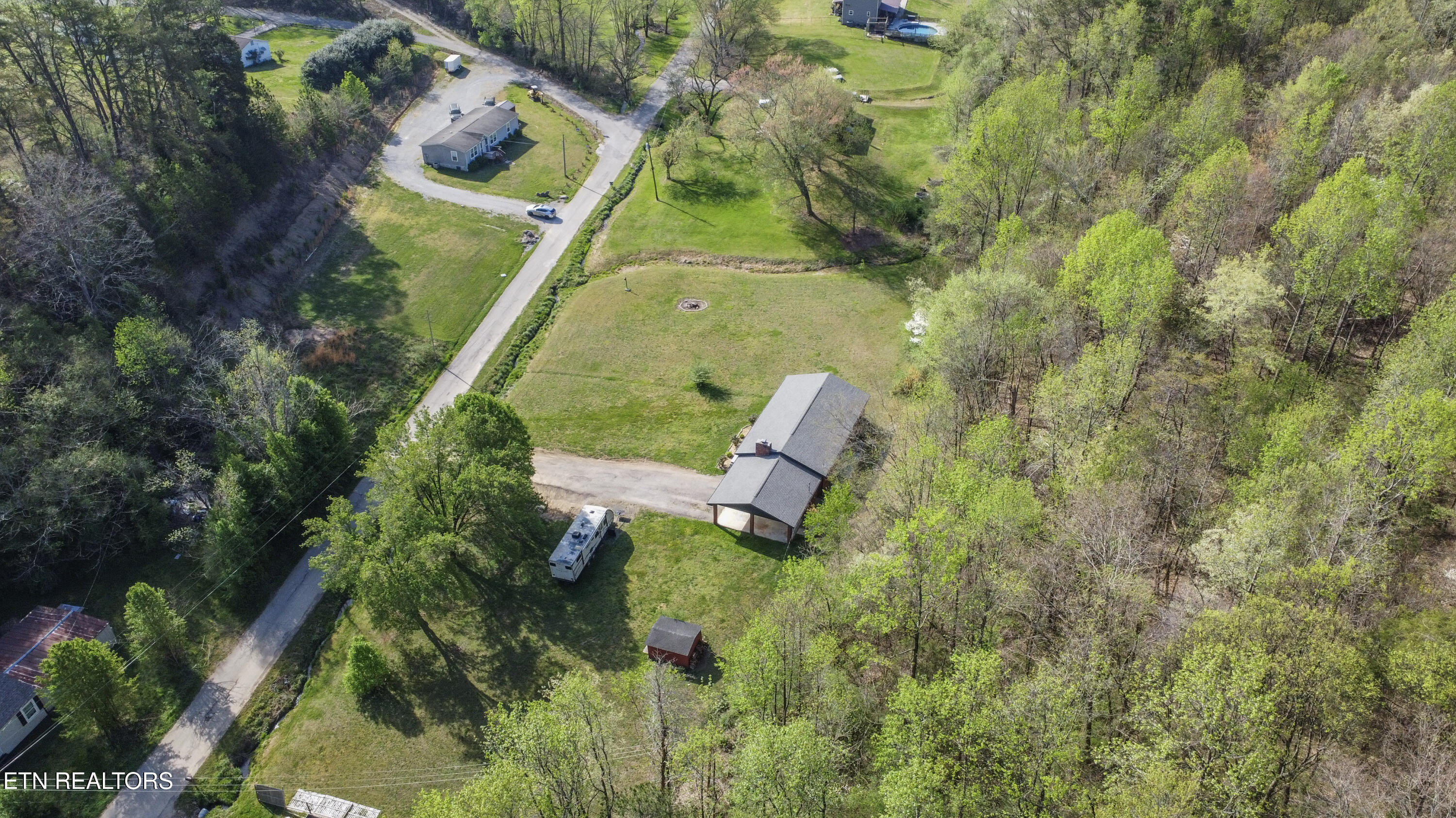 624 Baumgartner Road Harriman TN 37748