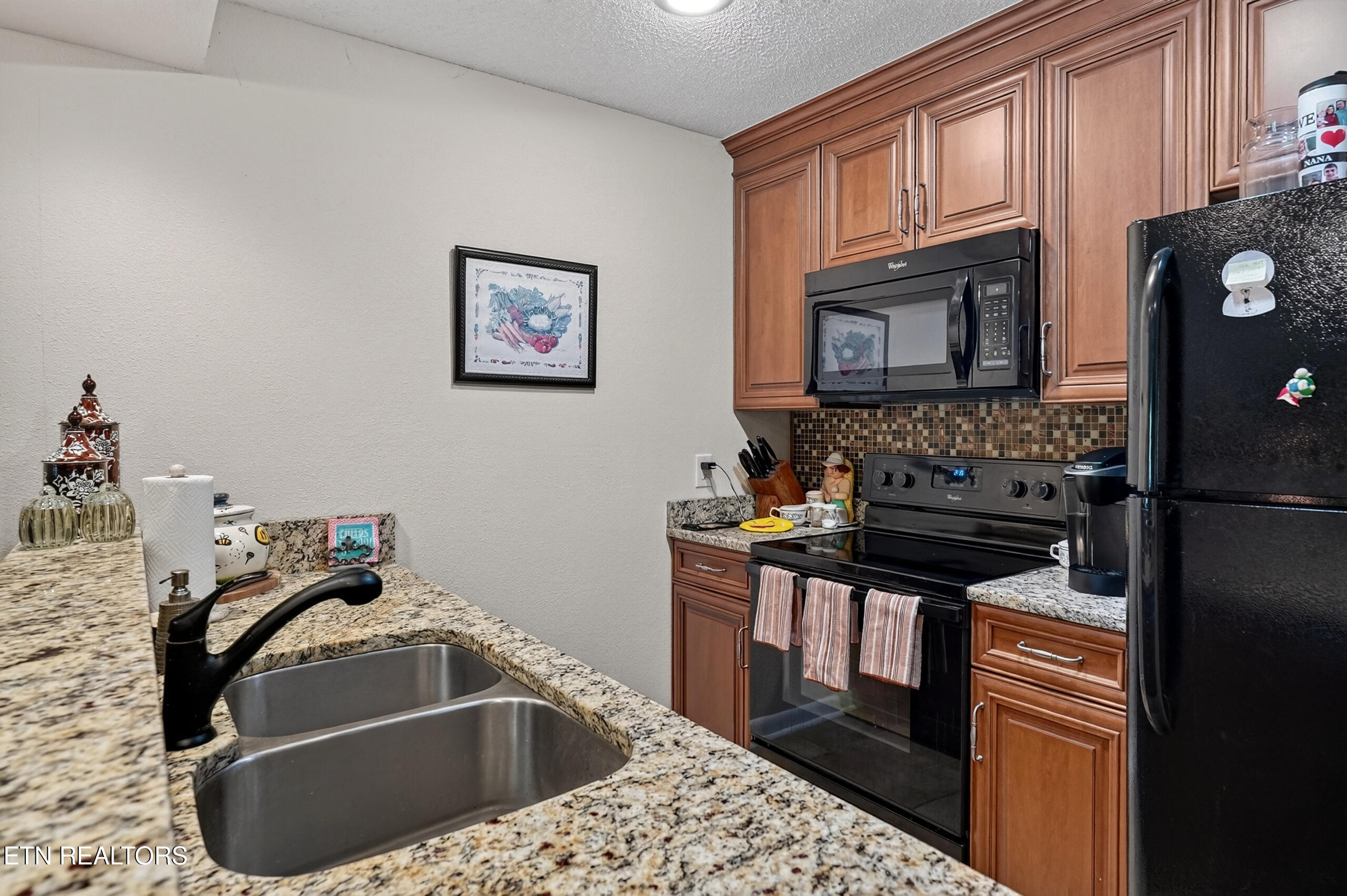 64 Lakeshore Circle Crossville TN 38558