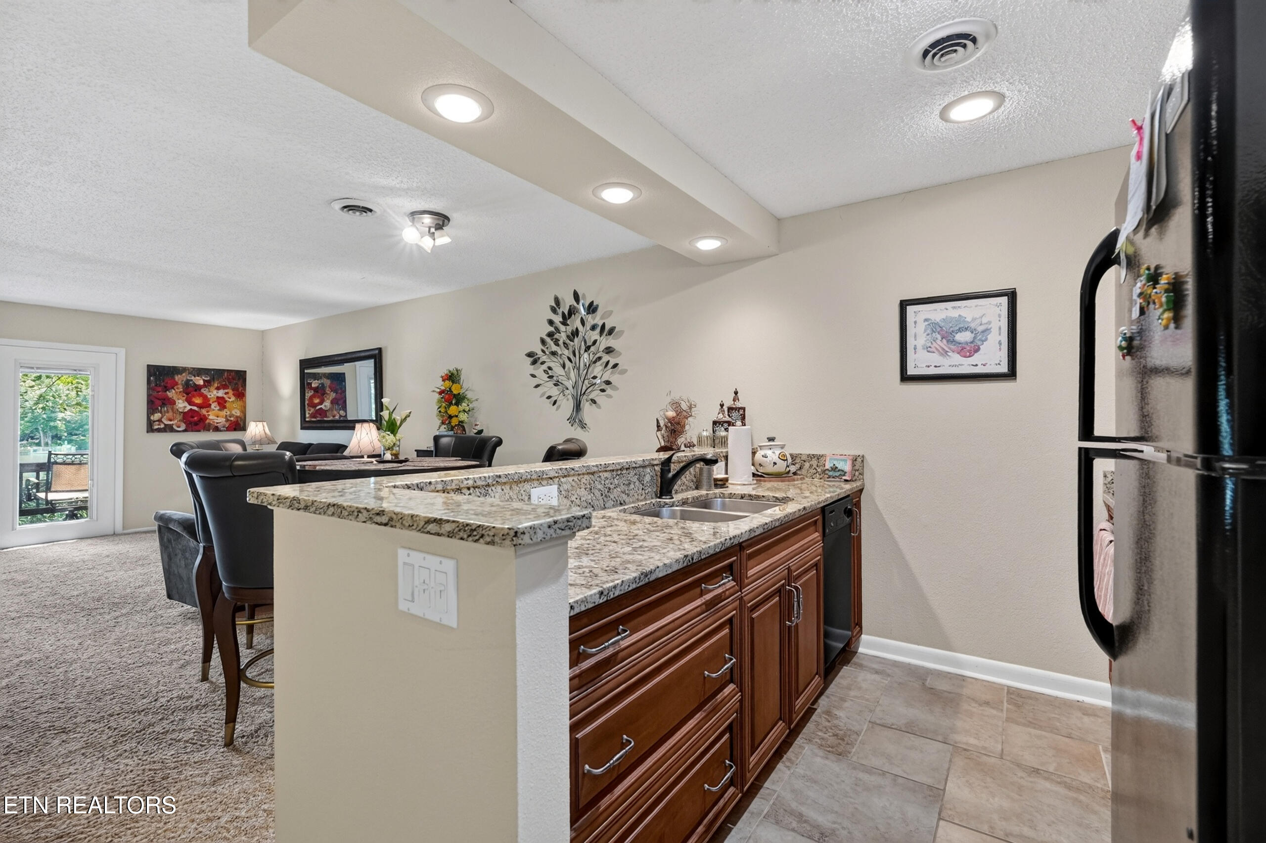 64 Lakeshore Circle Crossville TN 38558