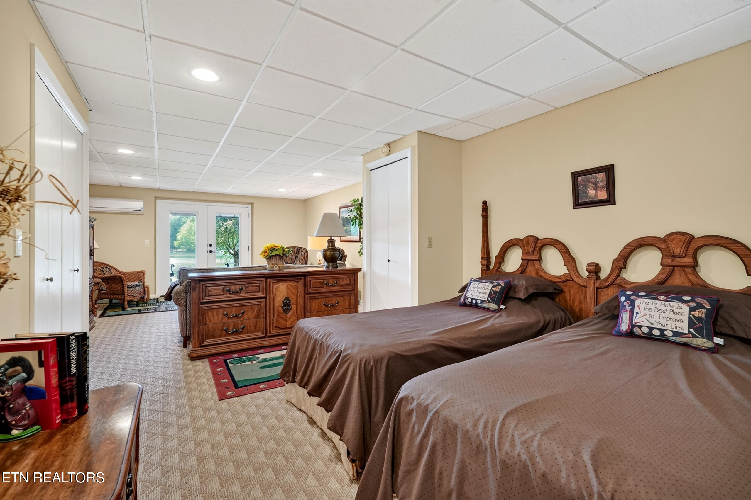 64 Lakeshore Circle Crossville TN 38558