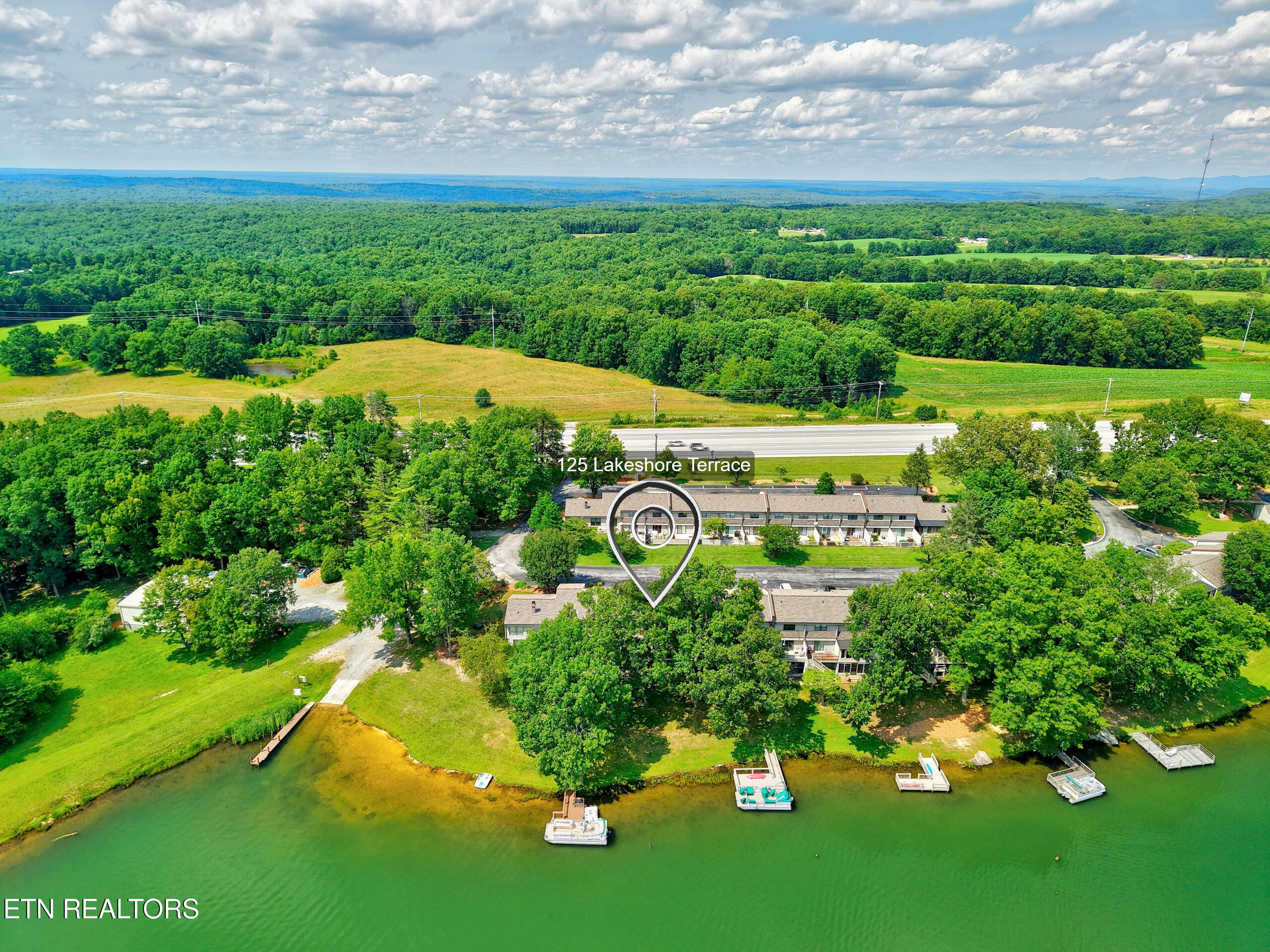 64 Lakeshore Circle Crossville TN 38558