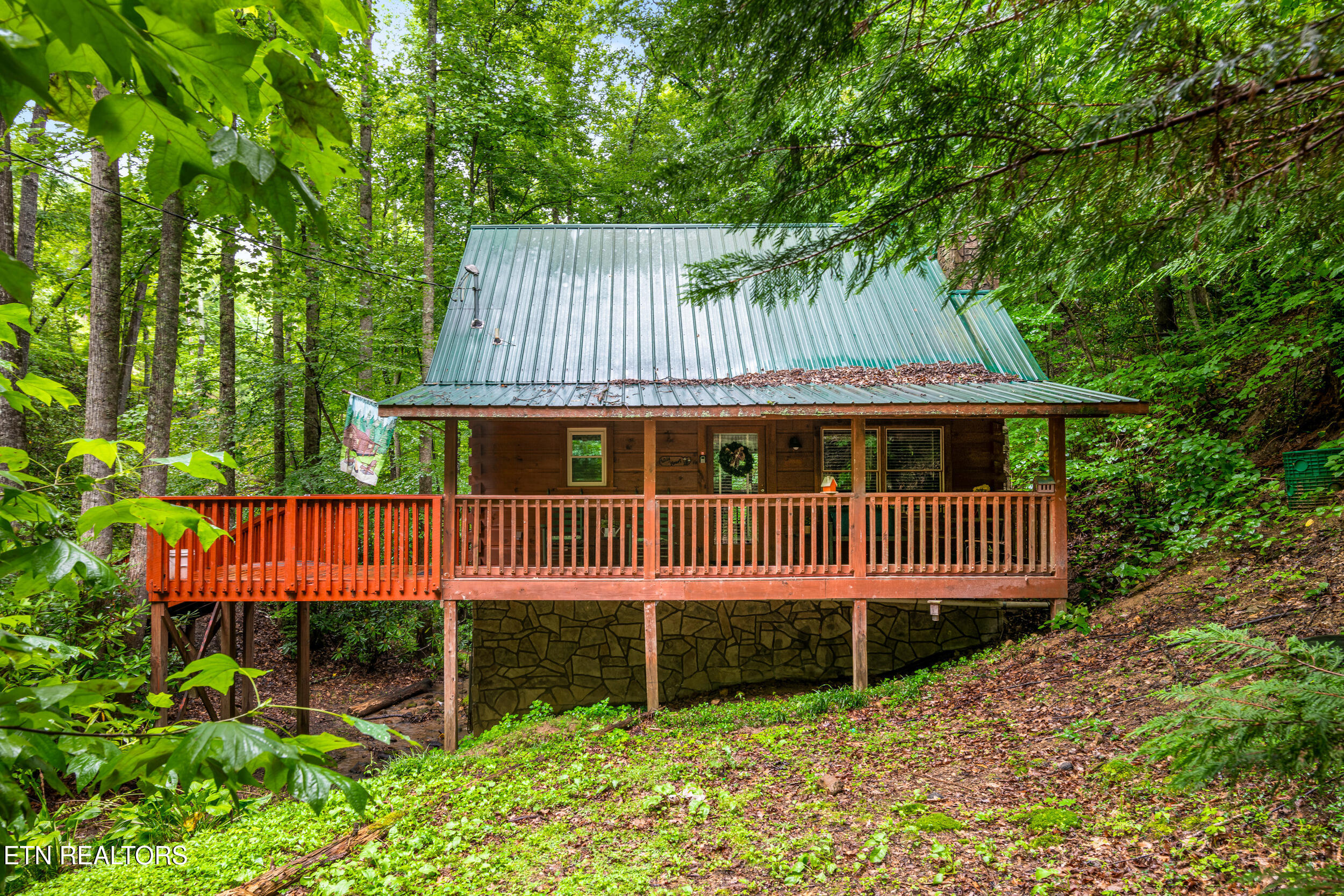 1823 Laurel Valley Way Sevierville TN 37862