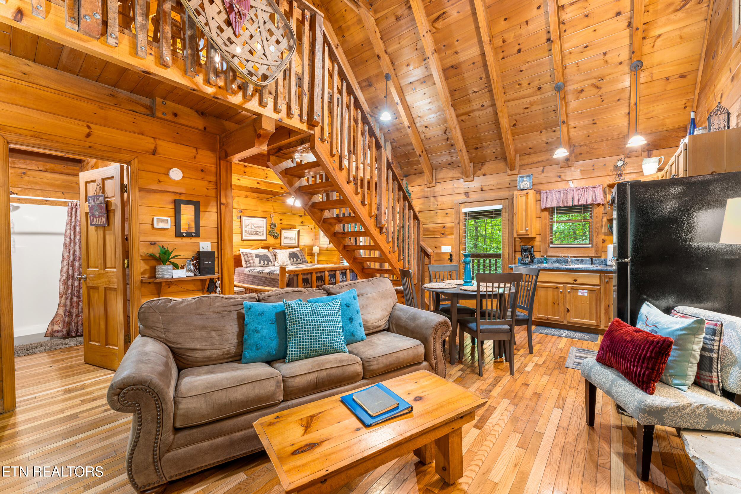 1823 Laurel Valley Way Sevierville TN 37862