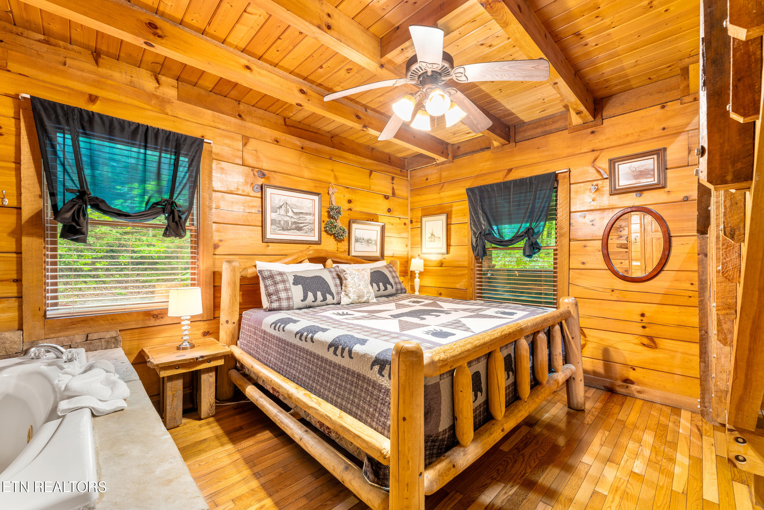 1823 Laurel Valley Way Sevierville TN 37862