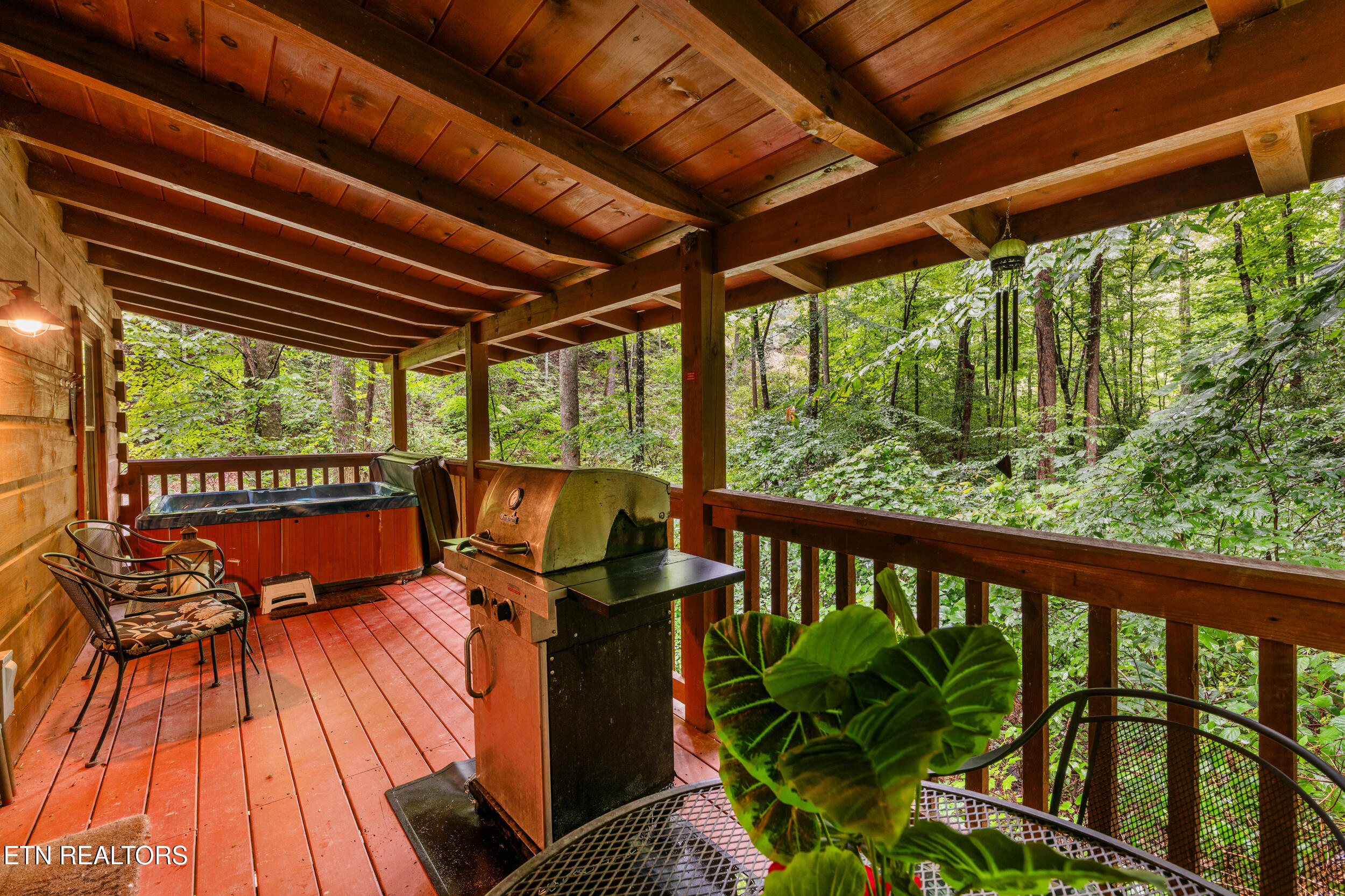 1823 Laurel Valley Way Sevierville TN 37862
