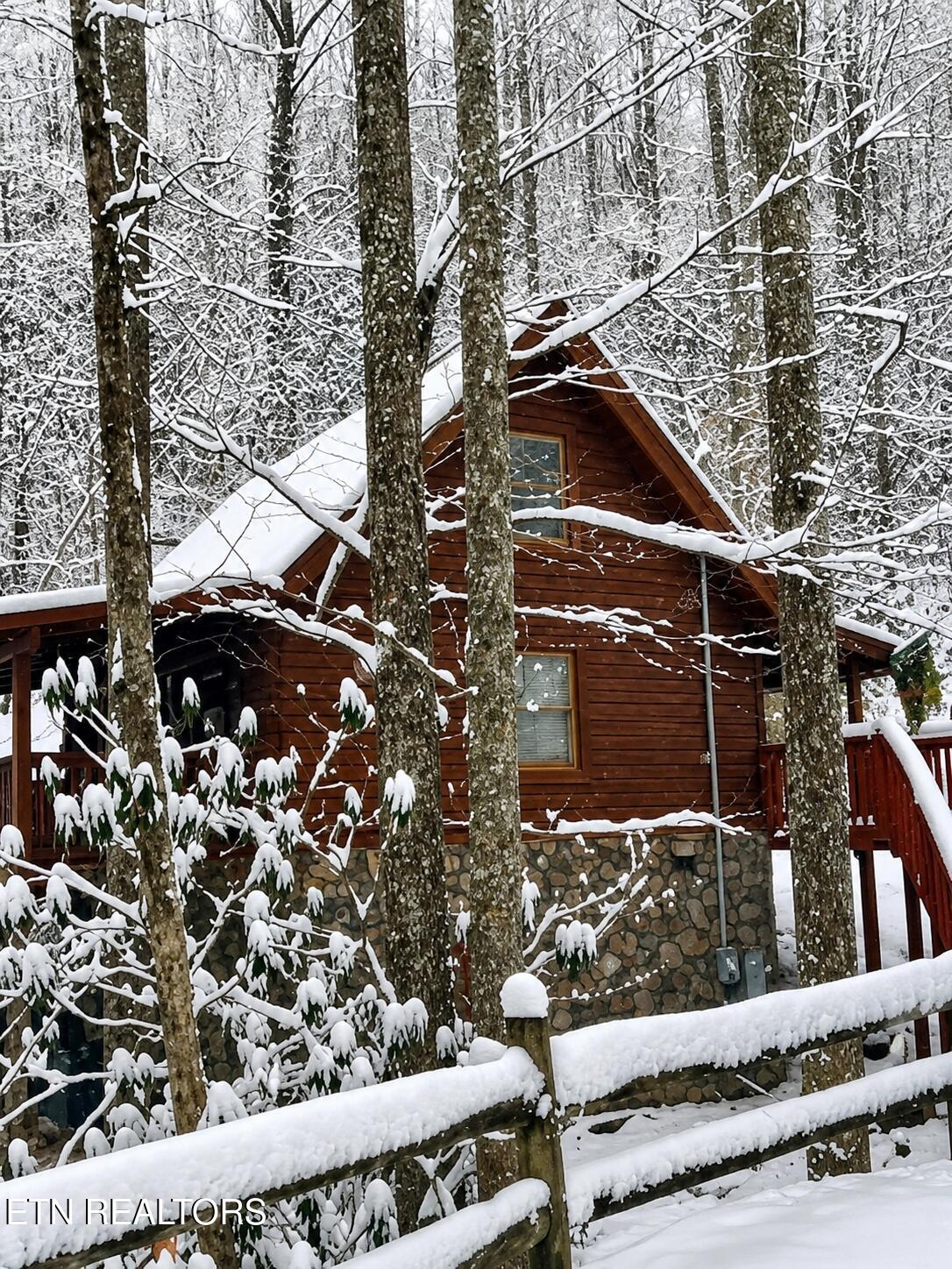 1823 Laurel Valley Way Sevierville TN 37862