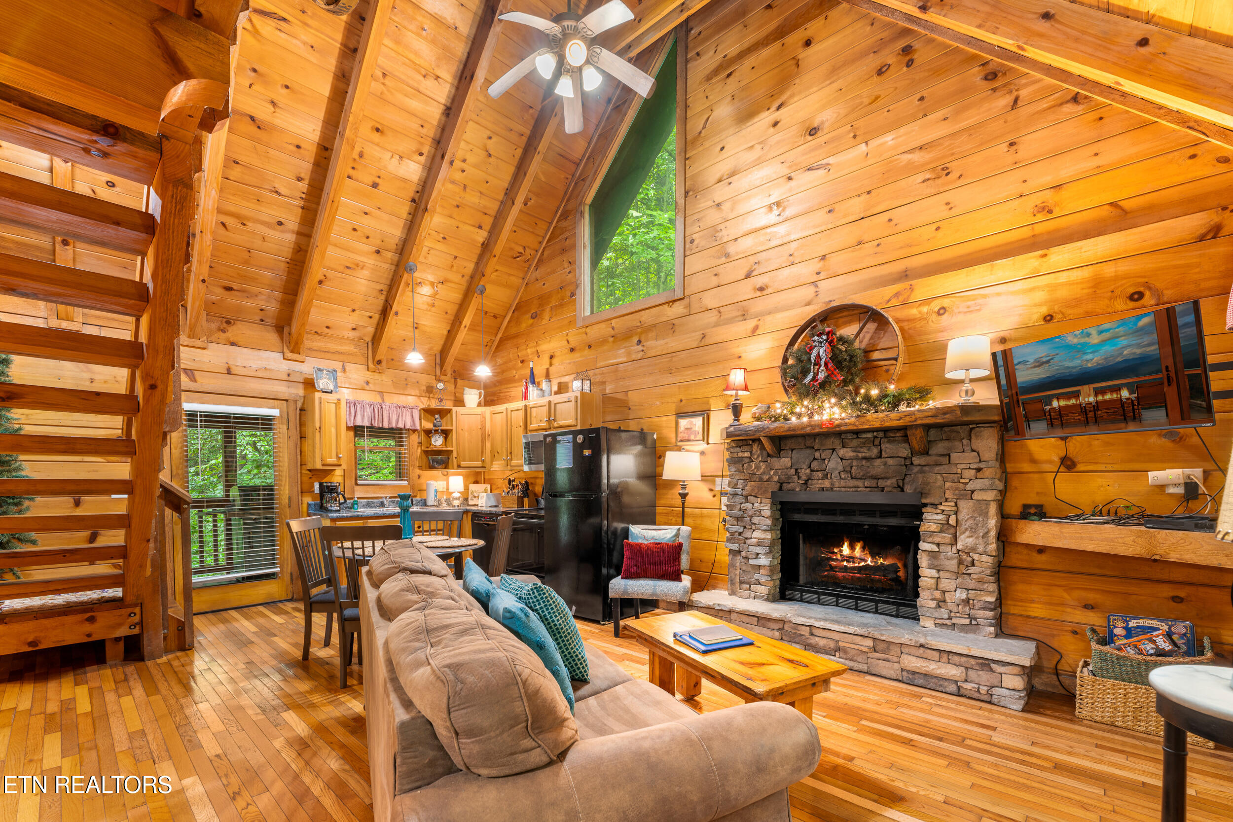 1823 Laurel Valley Way Sevierville TN 37862