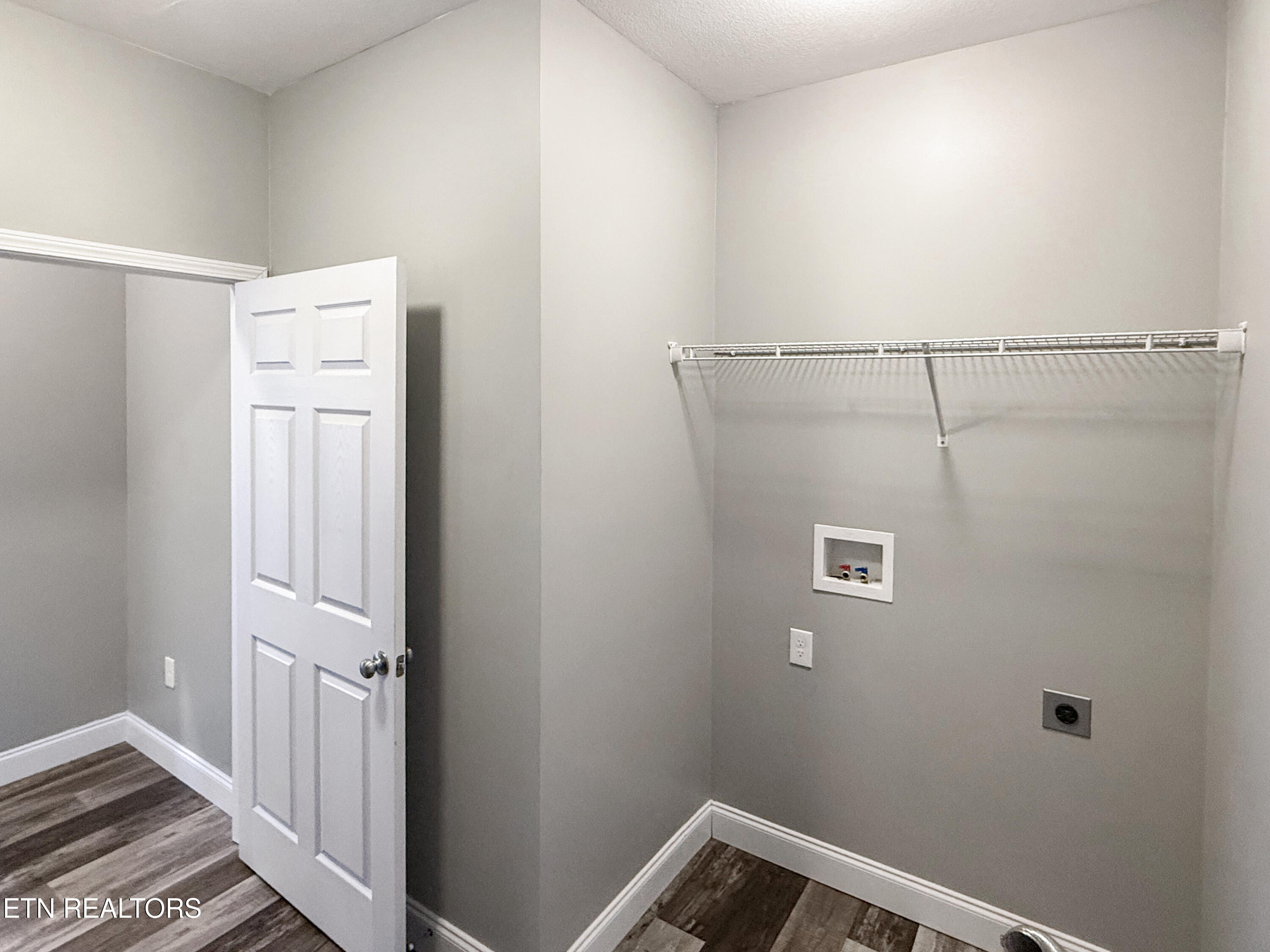 813 Clear Sail Way Dandridge TN 37725